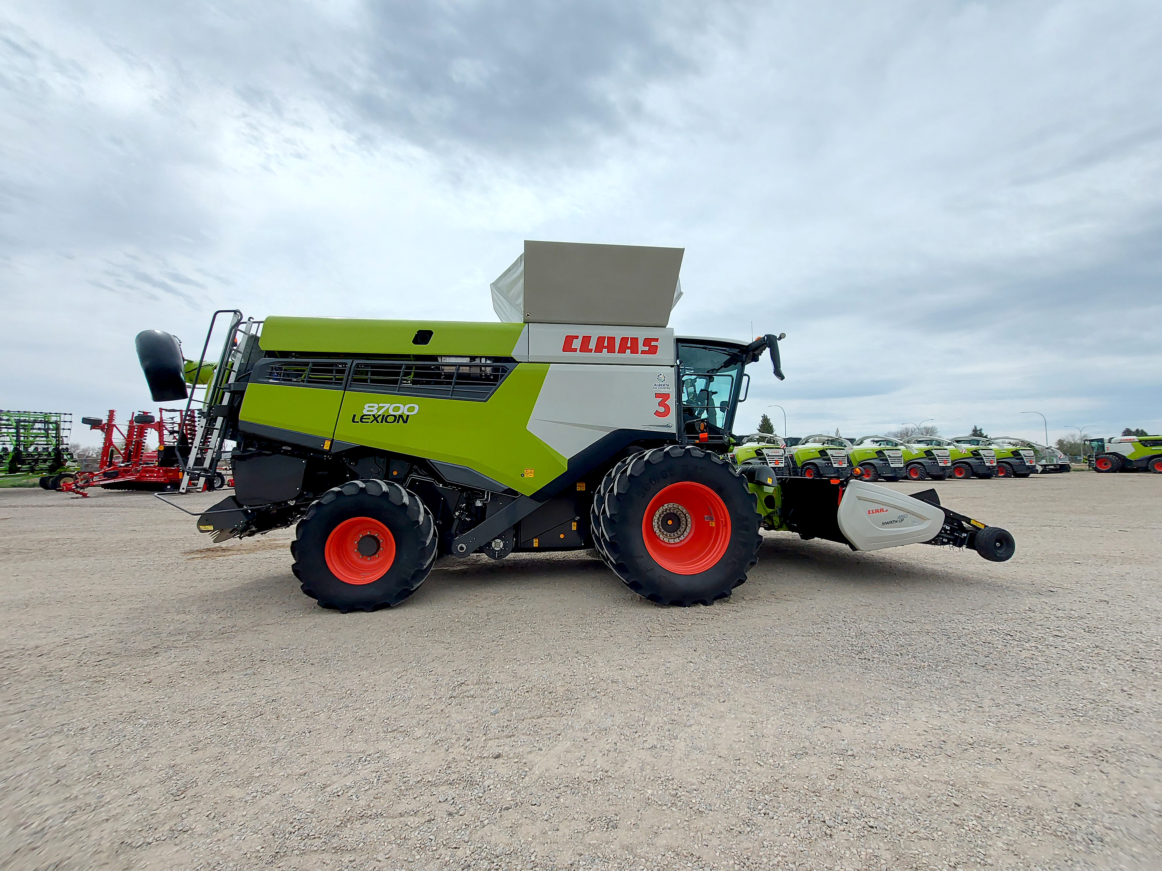 2024 CLAAS LEXION 8700 Combine