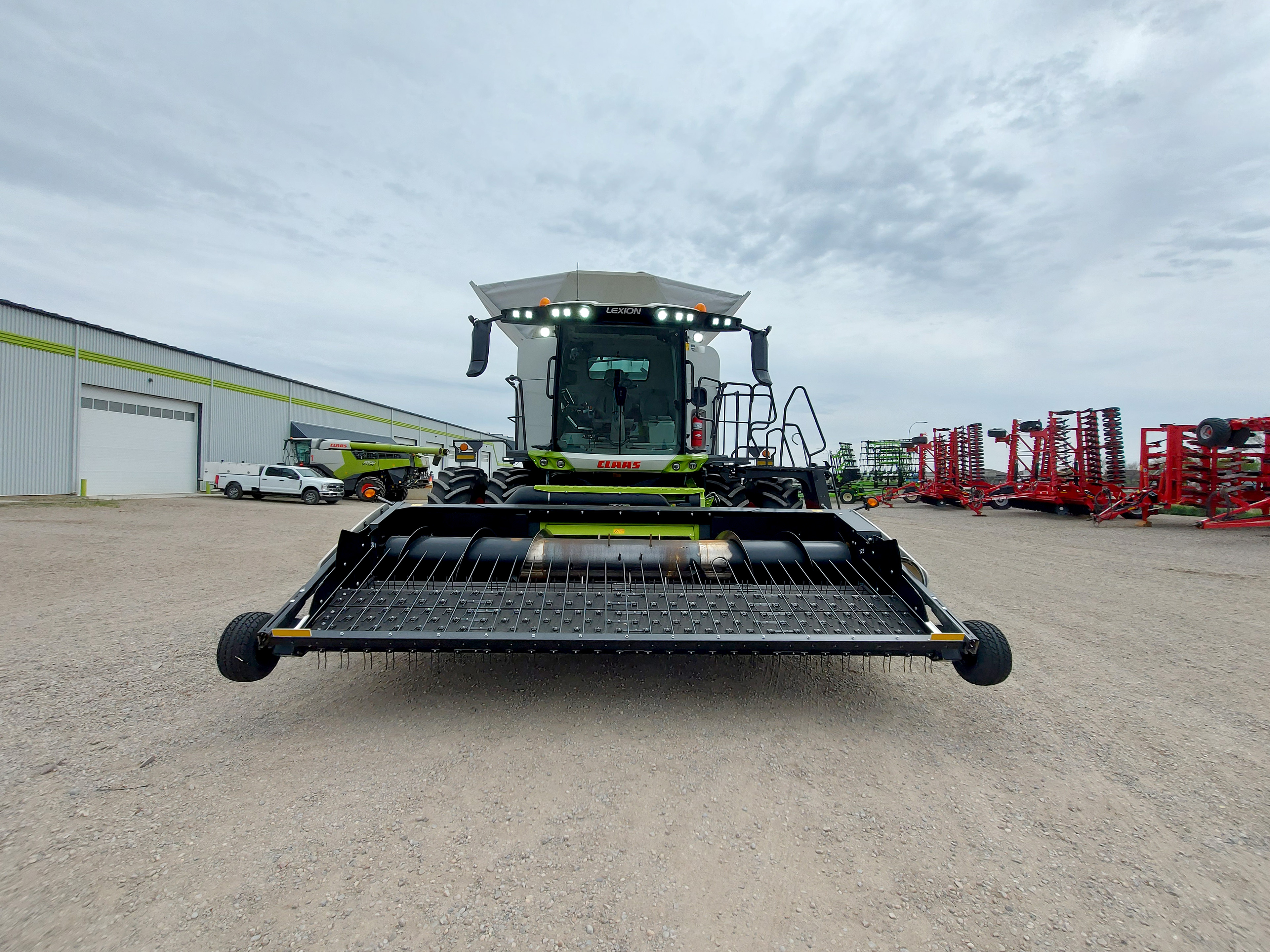 2024 CLAAS LEXION 8700 Combine