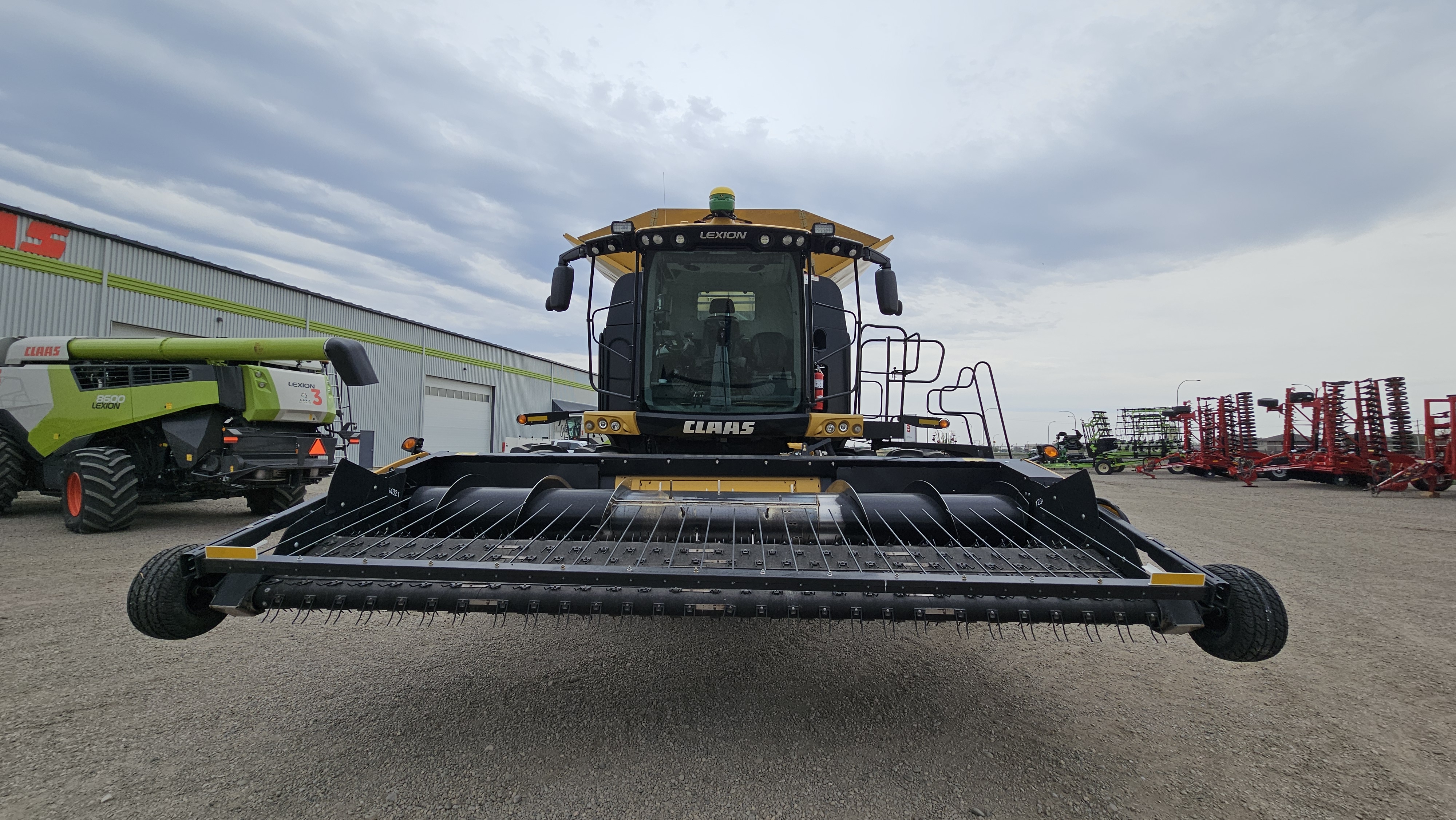 2017 CLAAS 740 Combine