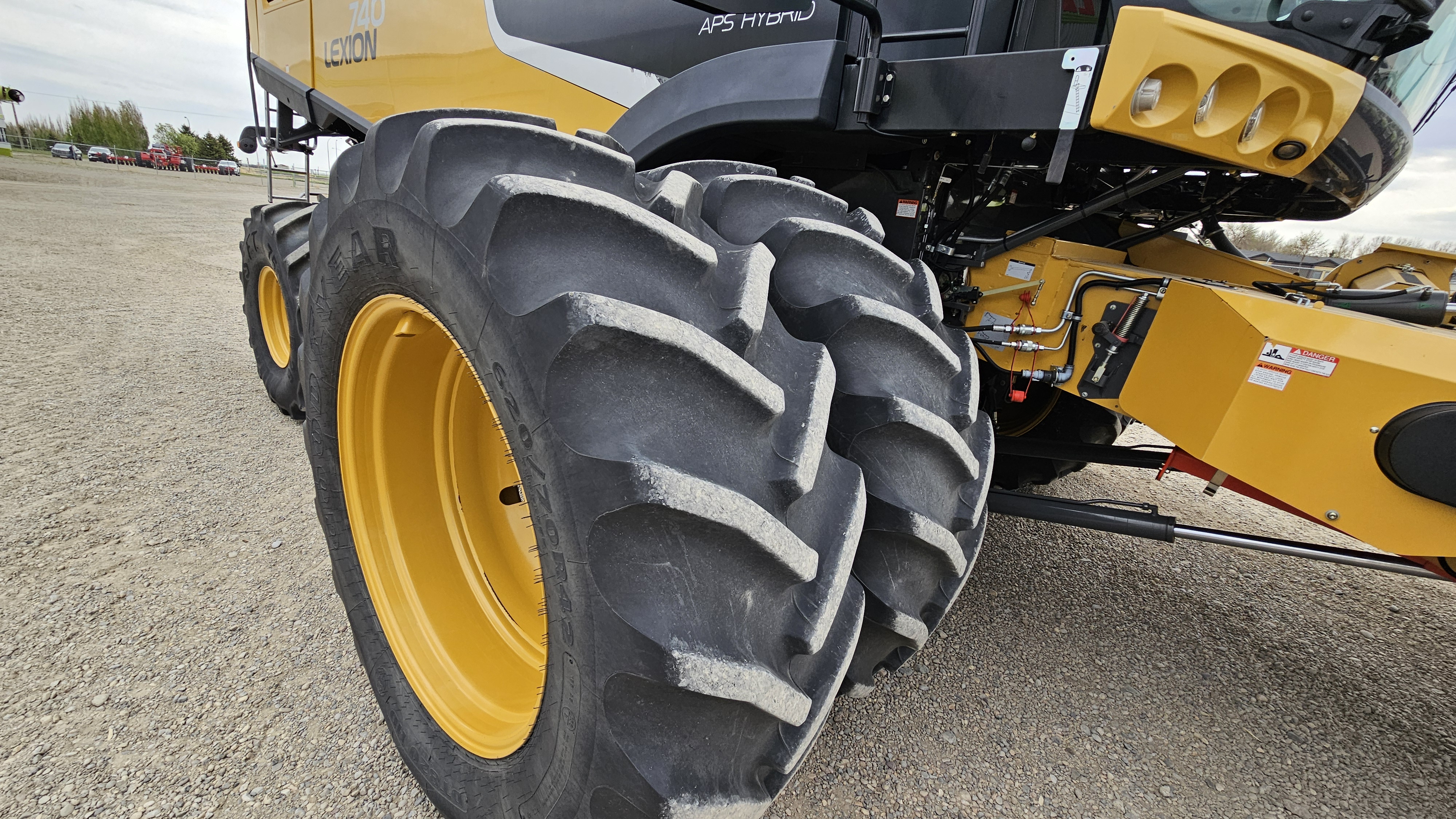 2017 CLAAS 740 Combine