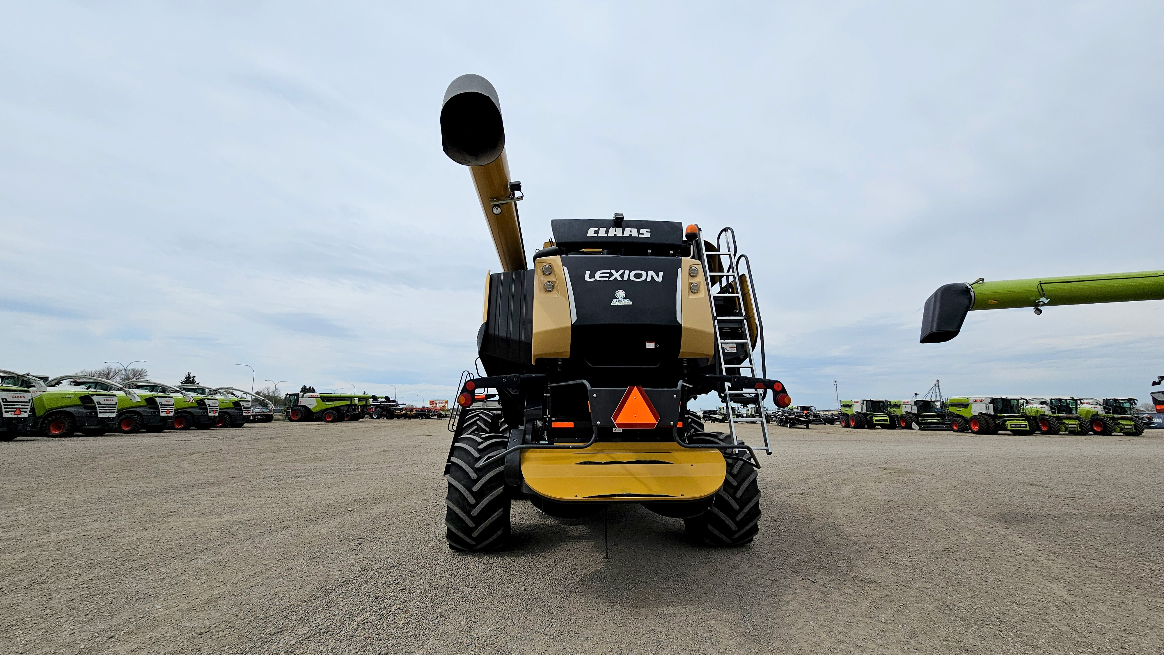 2017 CLAAS 740 Combine