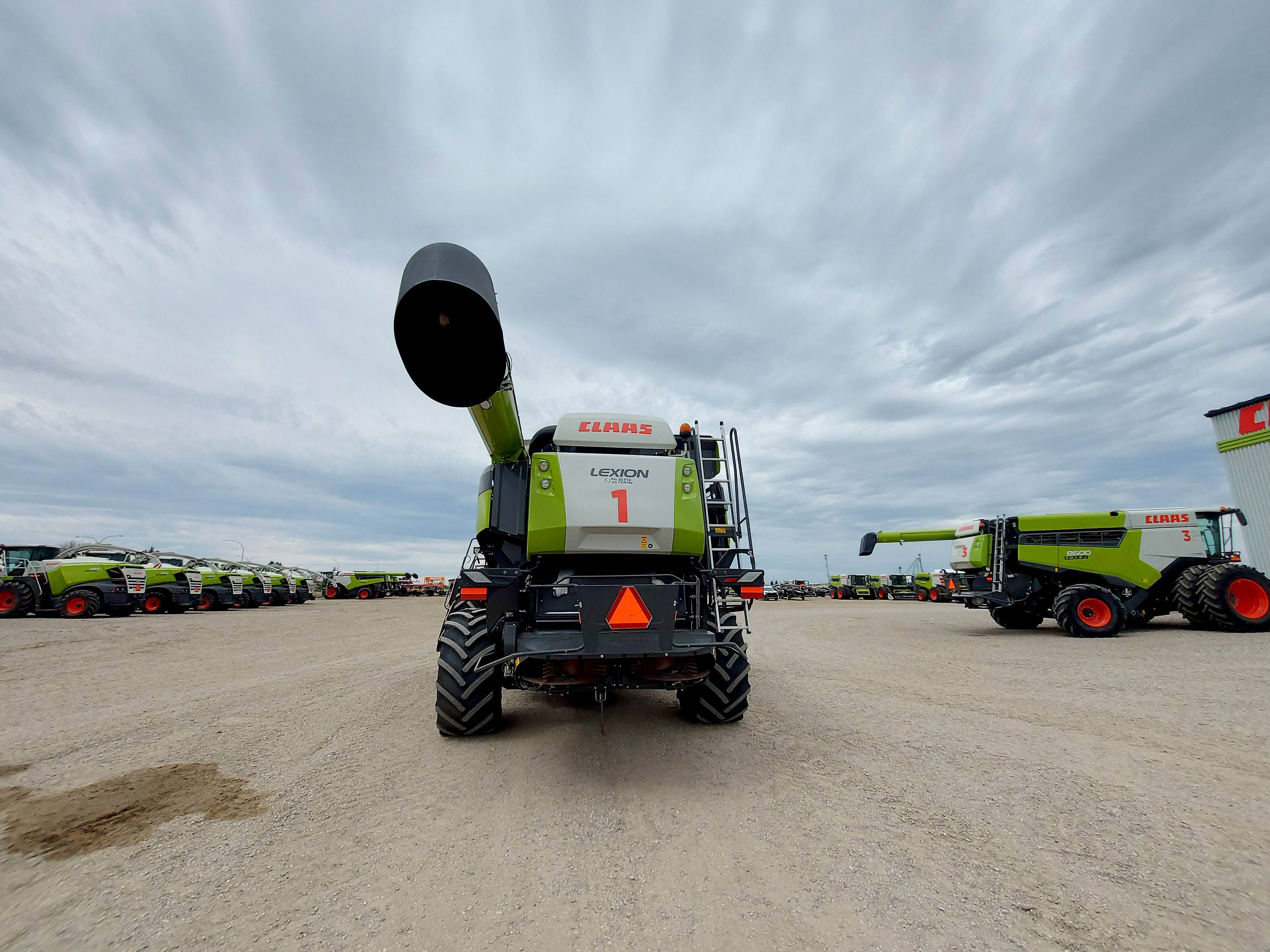 2021 CLAAS 8600 Combine