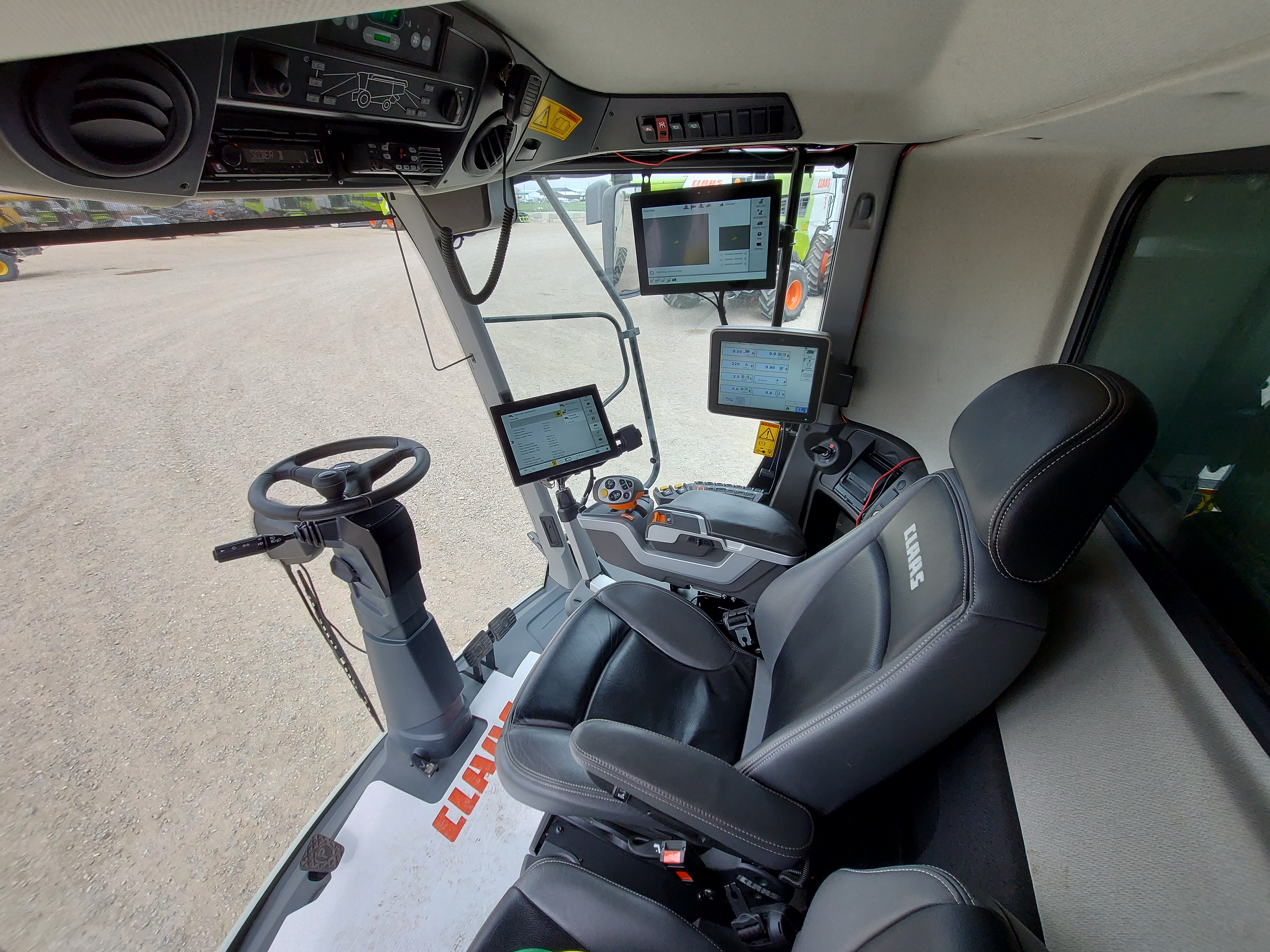 2021 CLAAS 8600 Combine