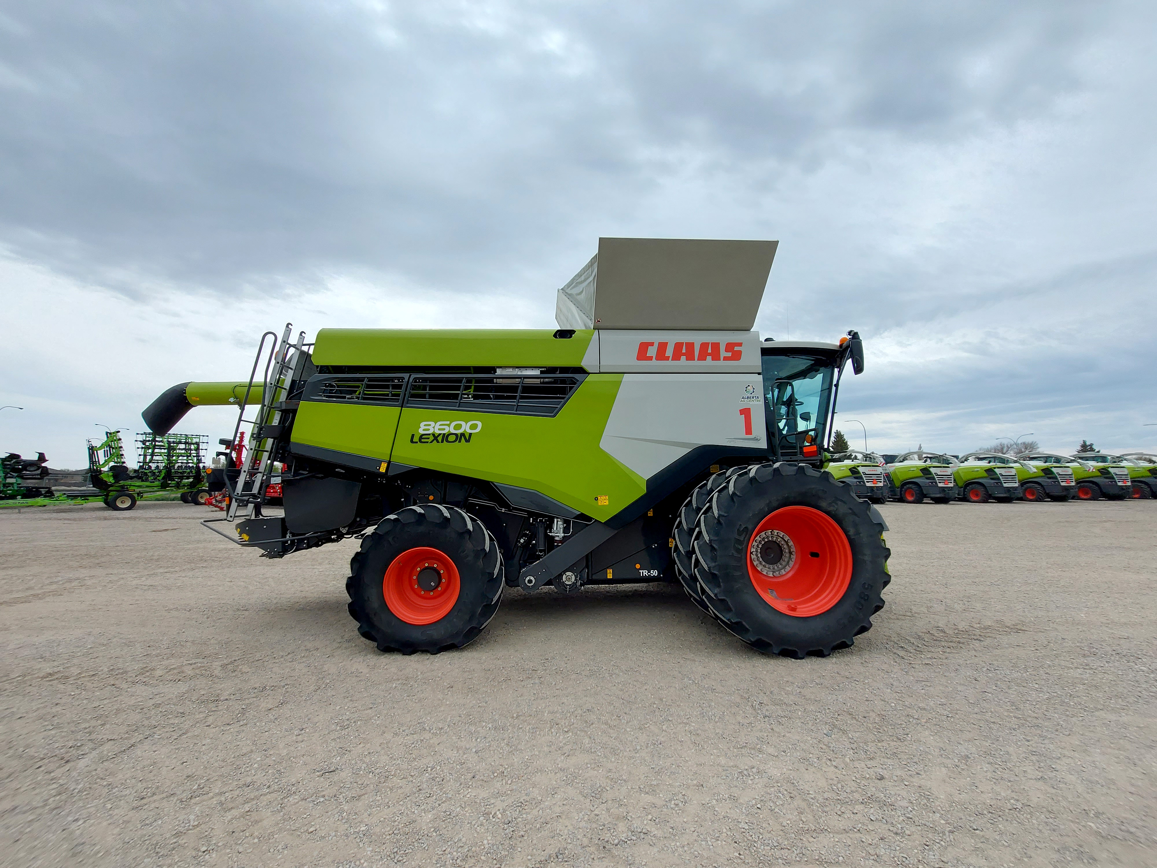2021 CLAAS 8600 Combine