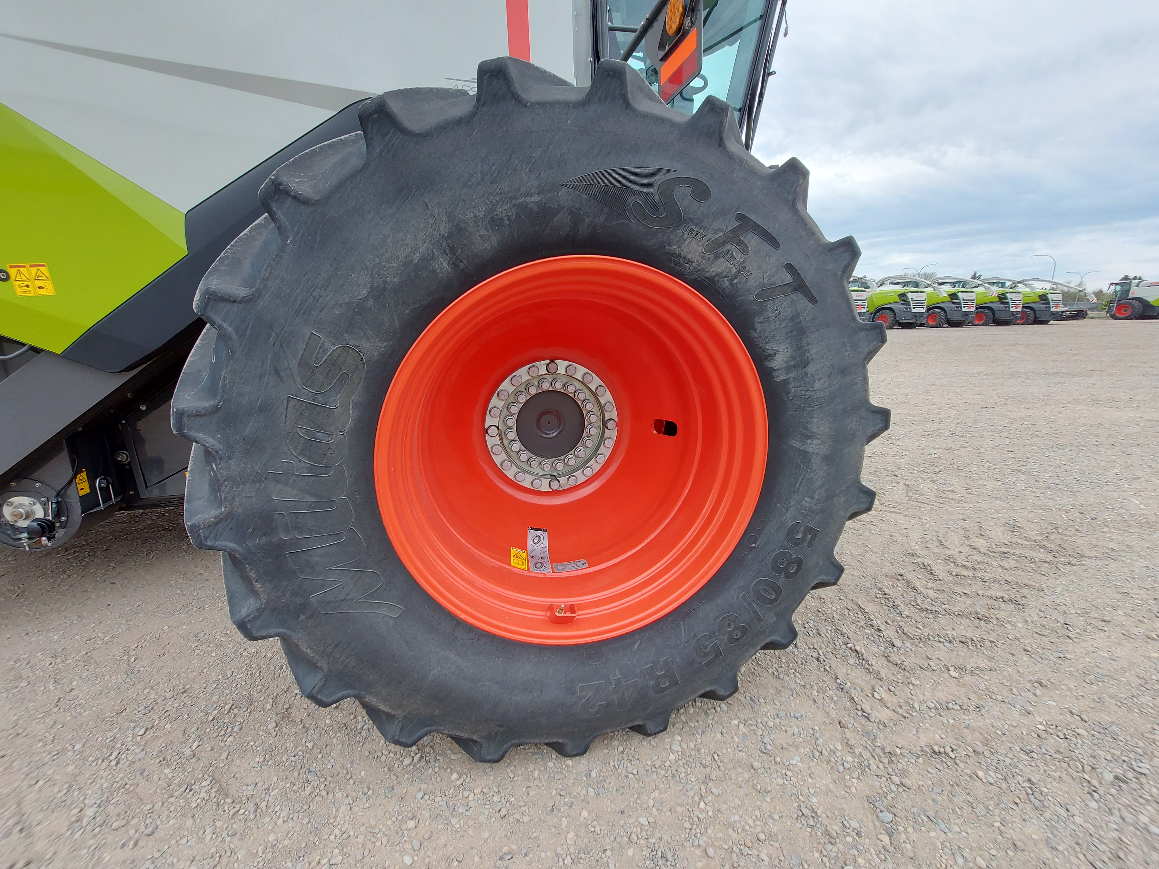 2021 CLAAS 8600 Combine
