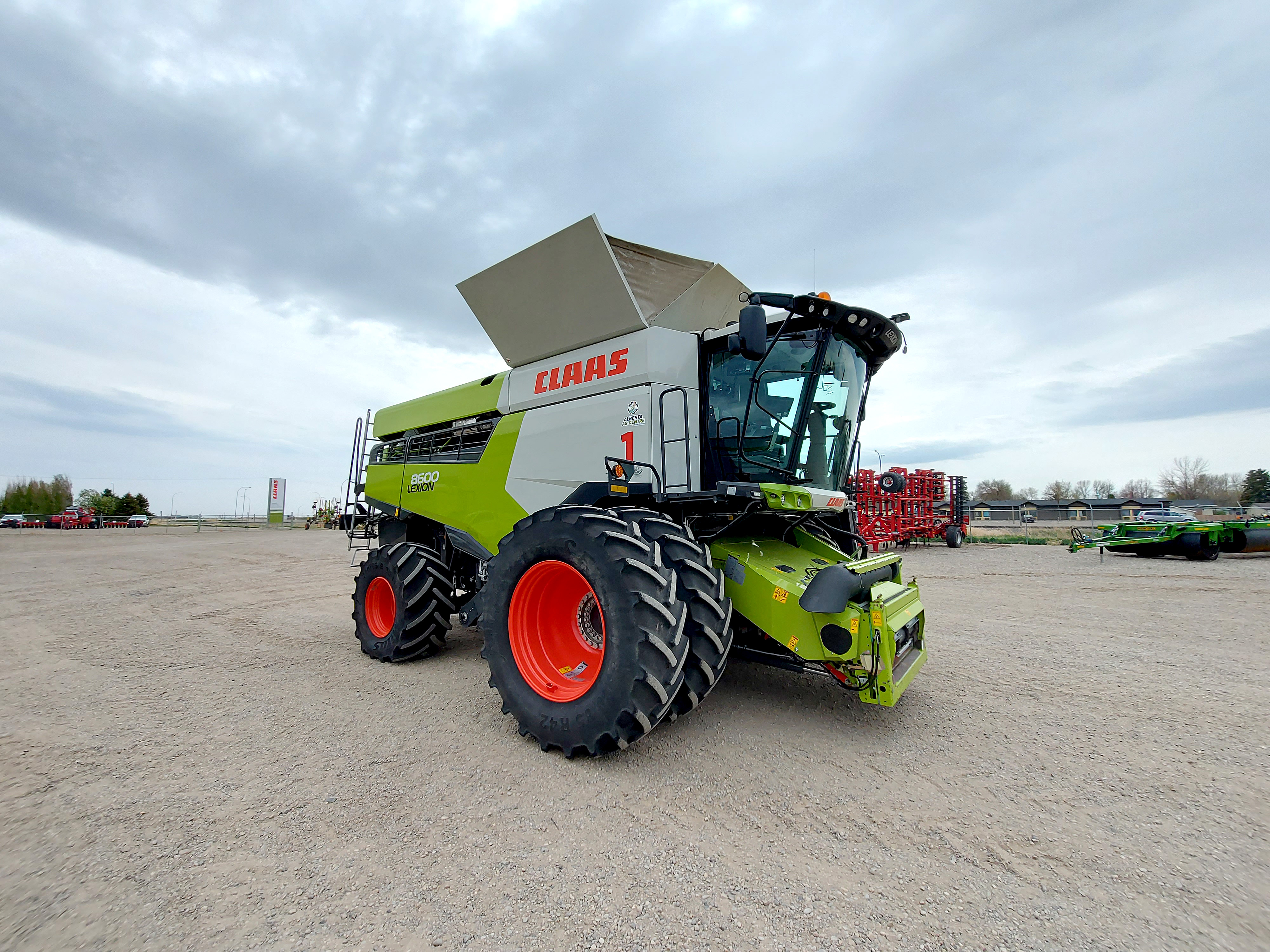 2021 CLAAS 8600 Combine