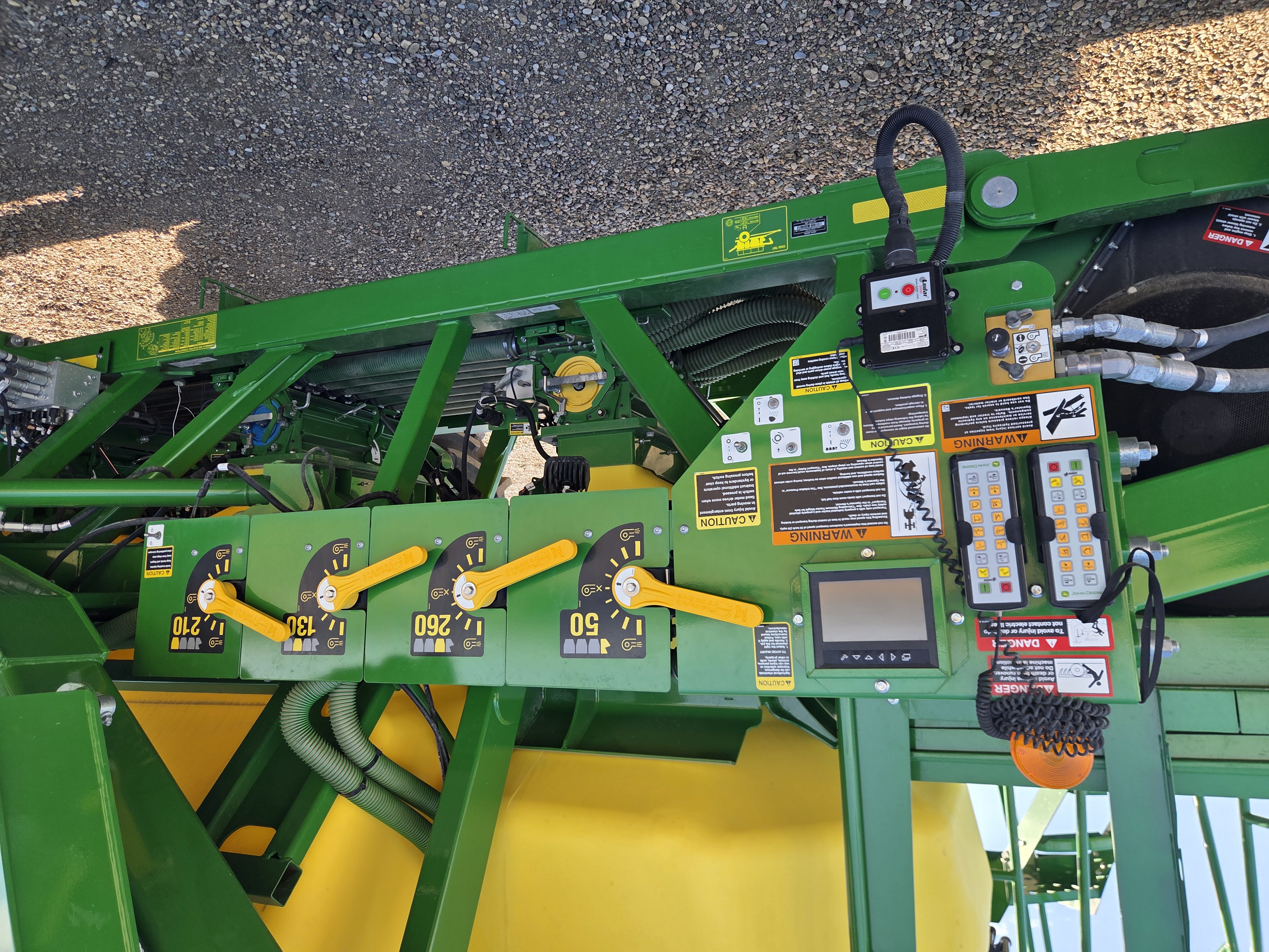 2024 John Deere N534F Air Seeder