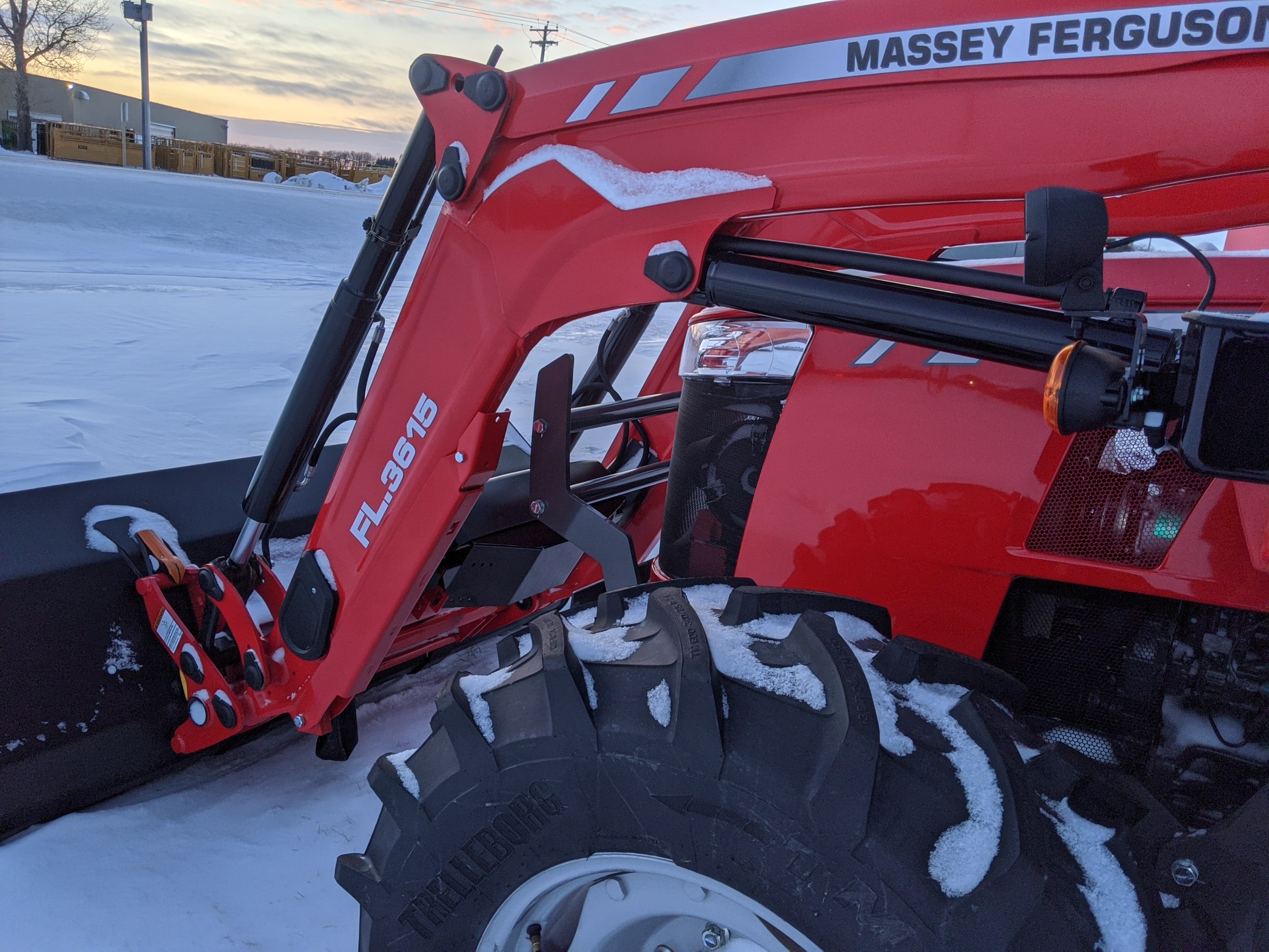 2022 Massey Ferguson 4710 Tractor