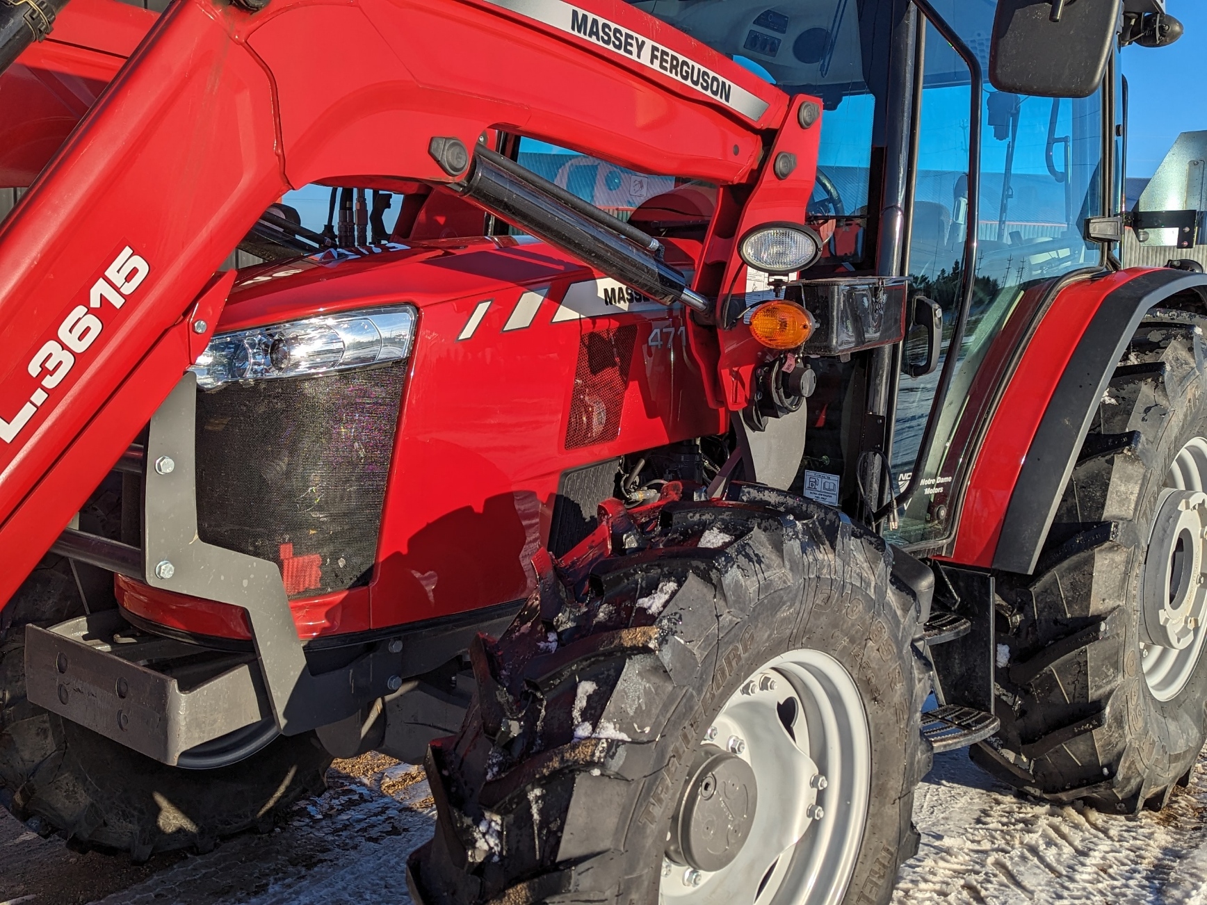 2022 Massey Ferguson 4710 Tractor