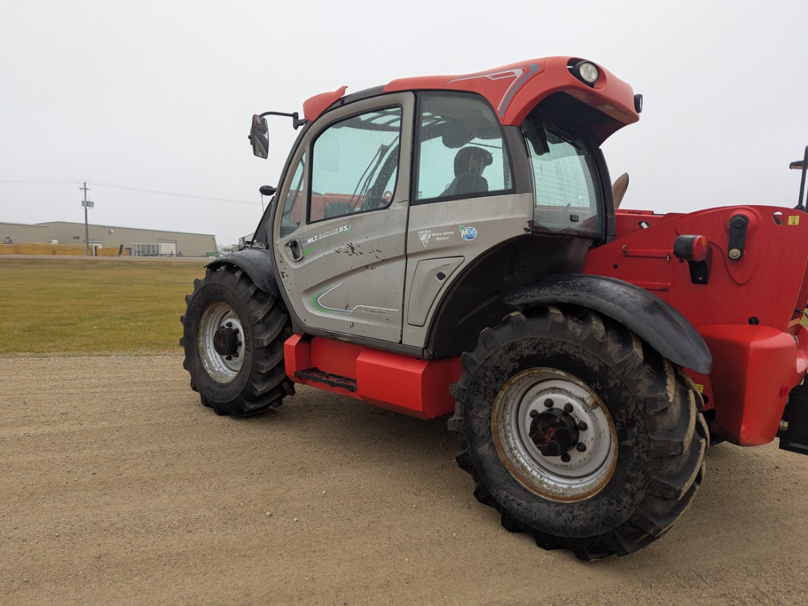 2014 Manitou MLT840 TeleHandler