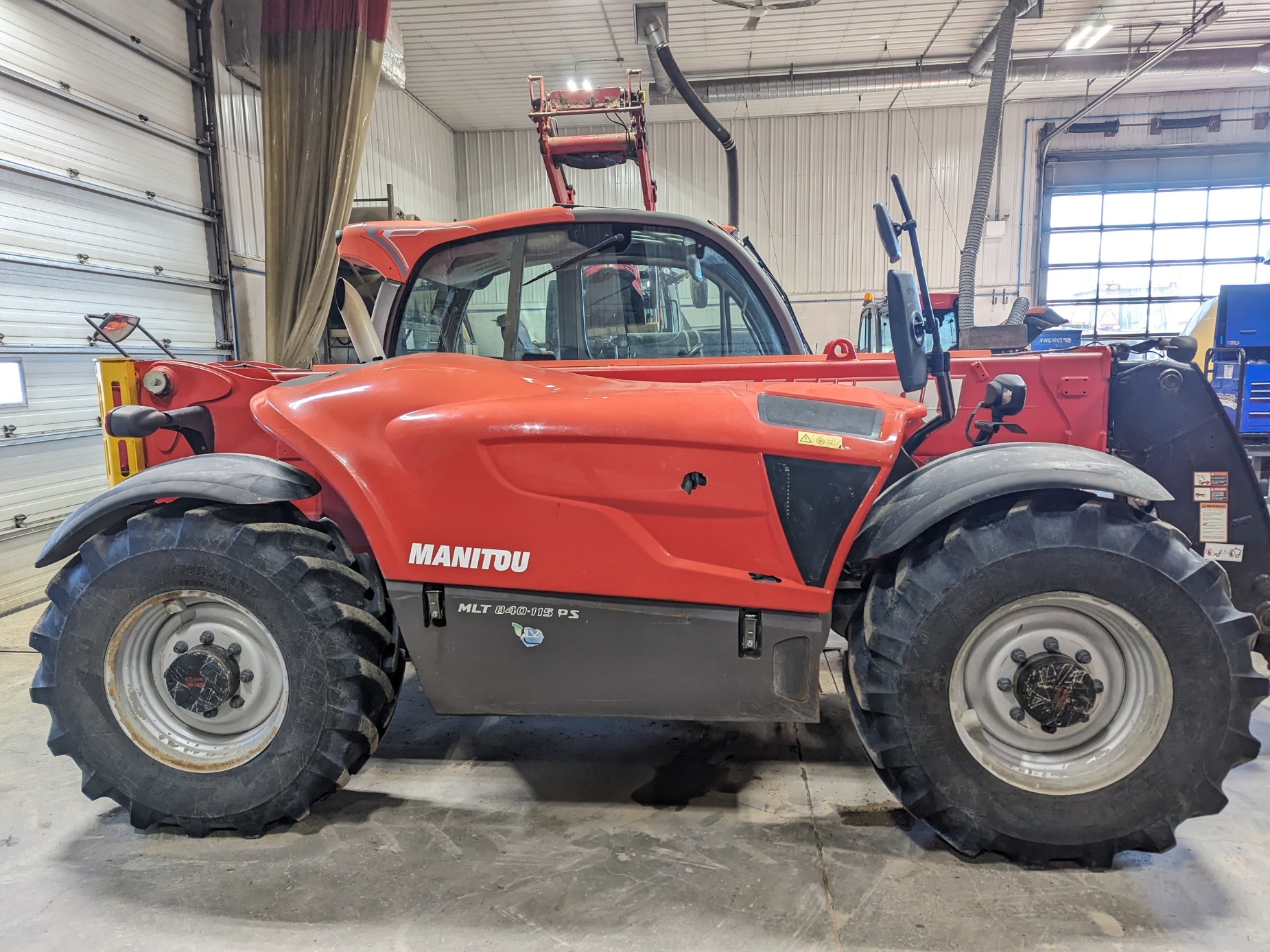 2014 Manitou MLT840 TeleHandler