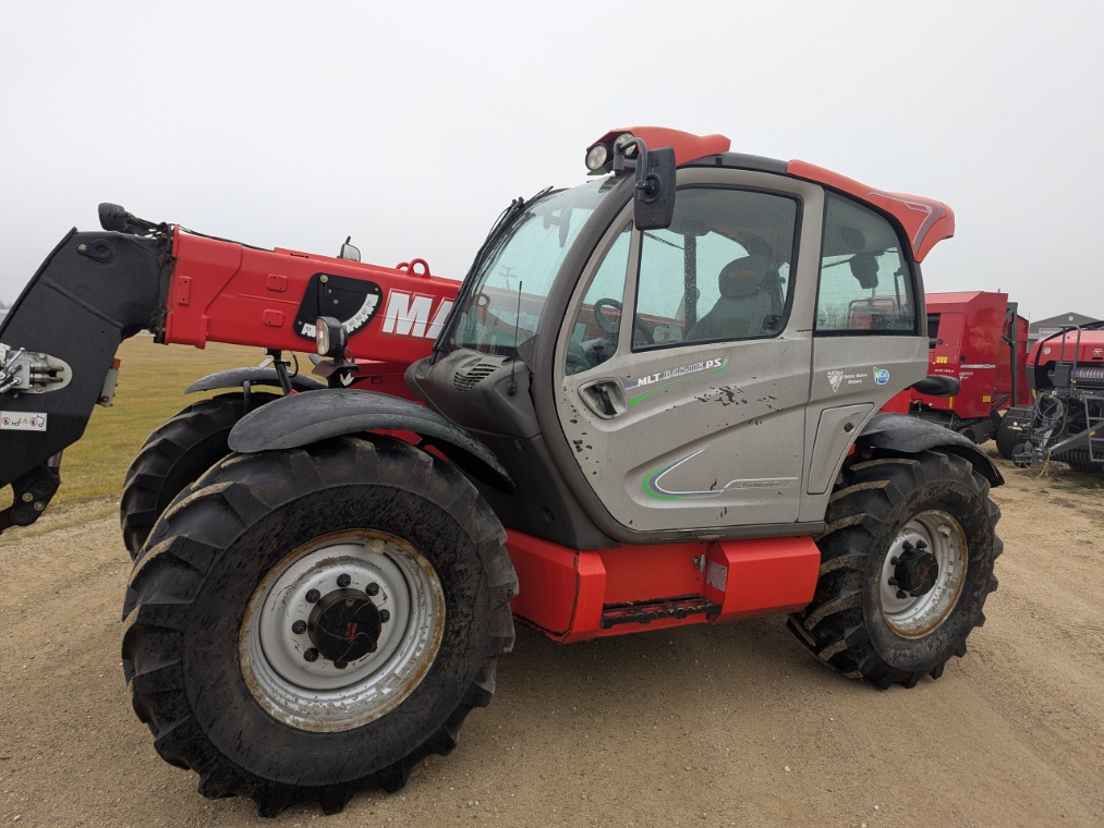 2014 Manitou MLT840 TeleHandler