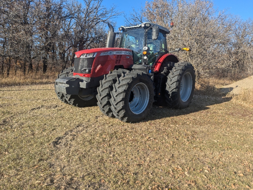 2022 Massey Ferguson 8732S Tractor