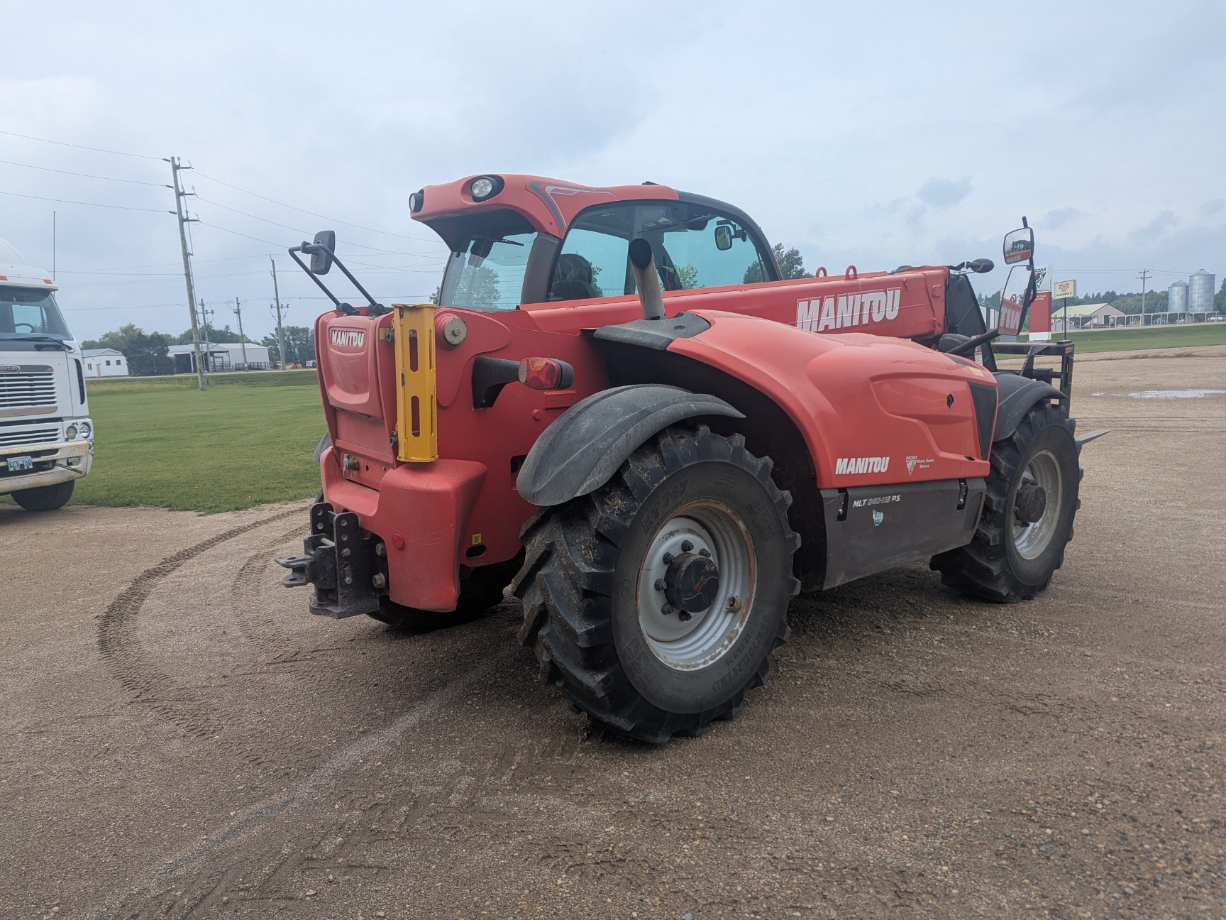 2014 Manitou MLT840 TeleHandler