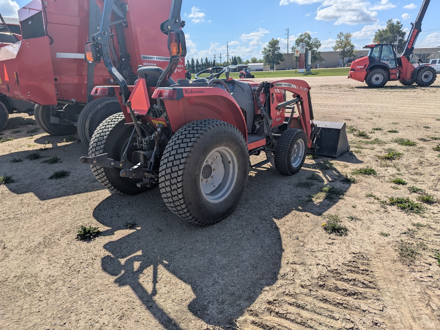 2011 Massey Ferguson 1635 Tractor
