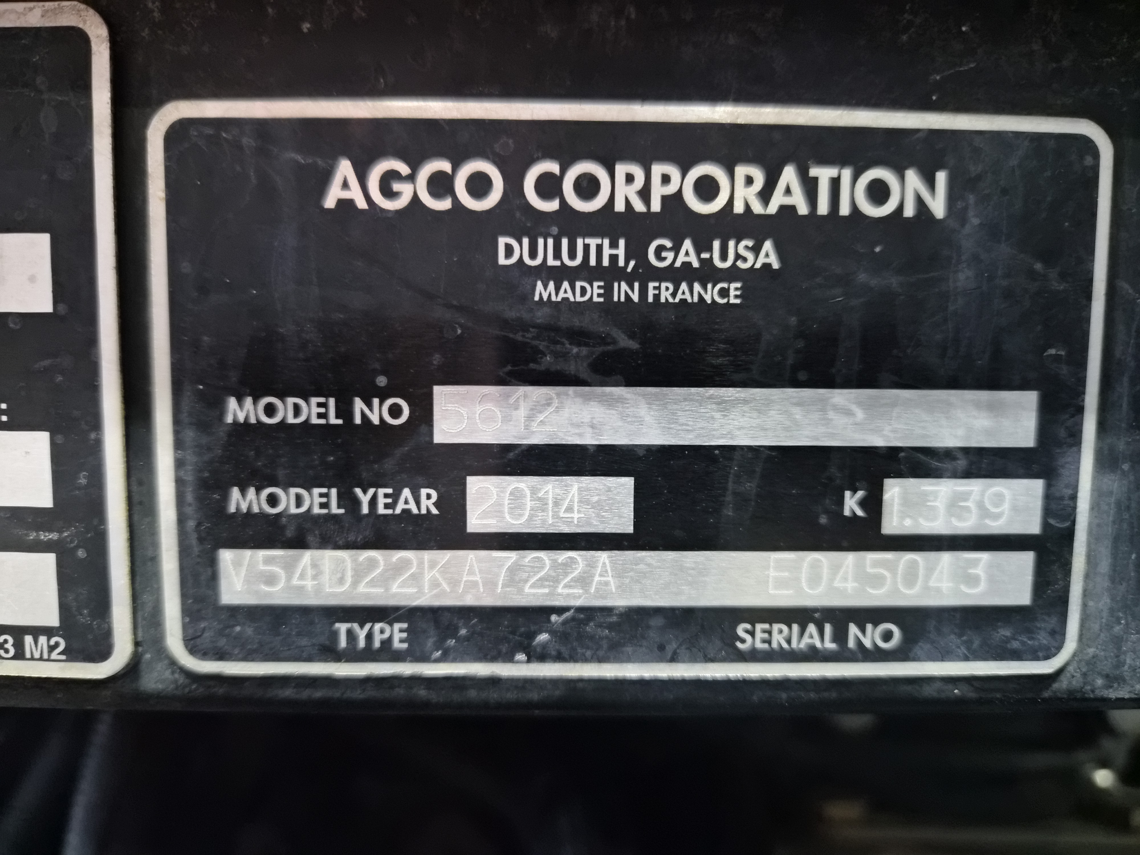 2014 Massey Ferguson 5612 Classic Tractor