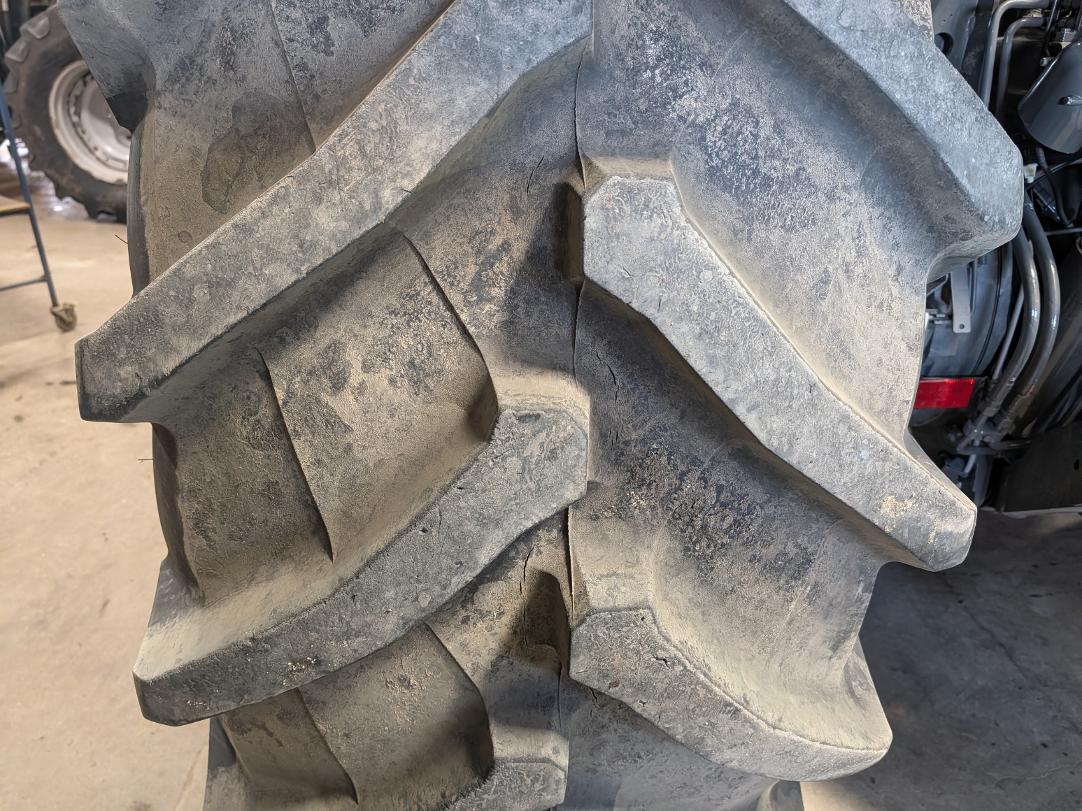 2019 Massey Ferguson 8732S Tractor