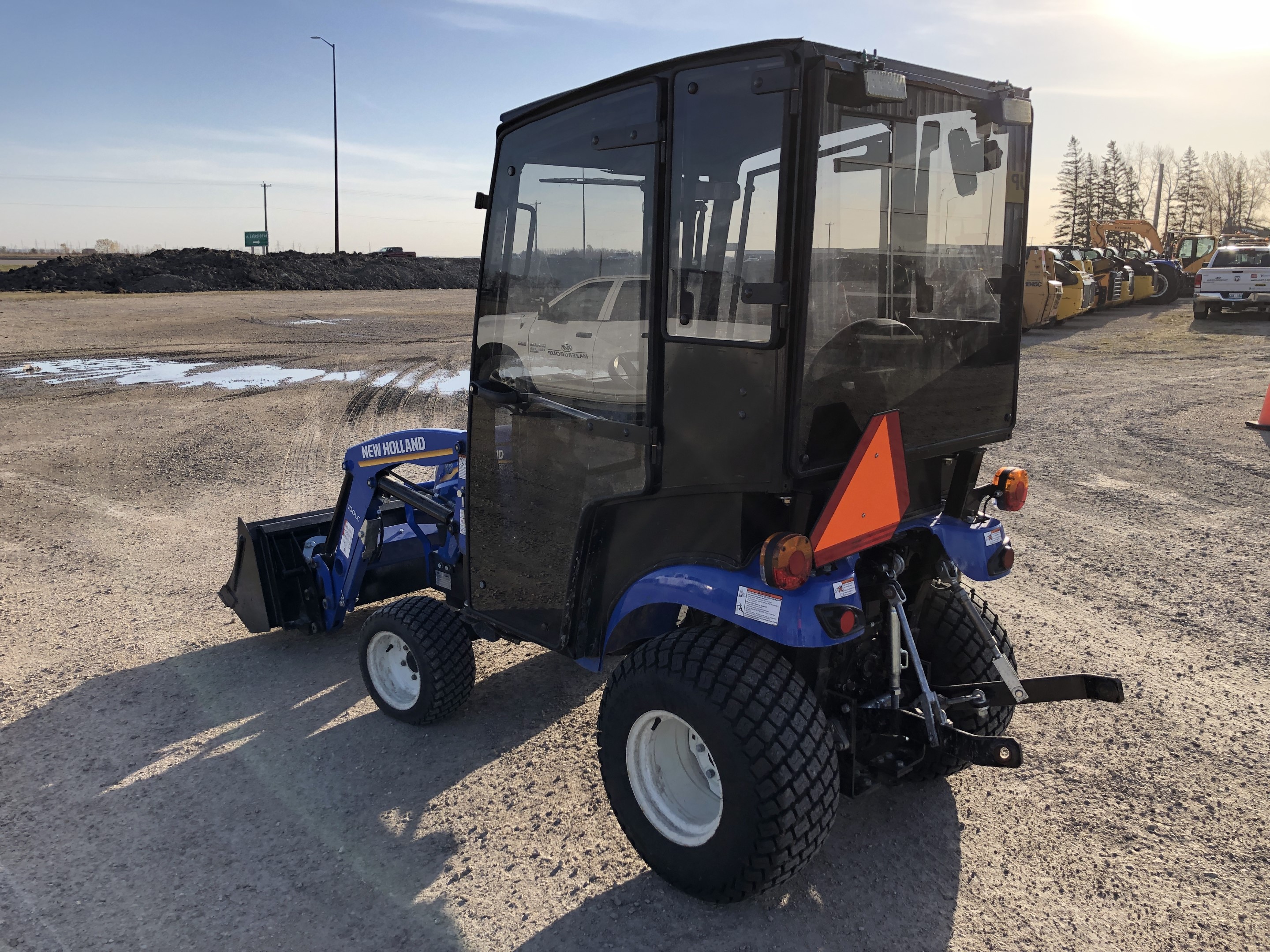 2022 New Holland WRKMSTR 25S Tractor Compact