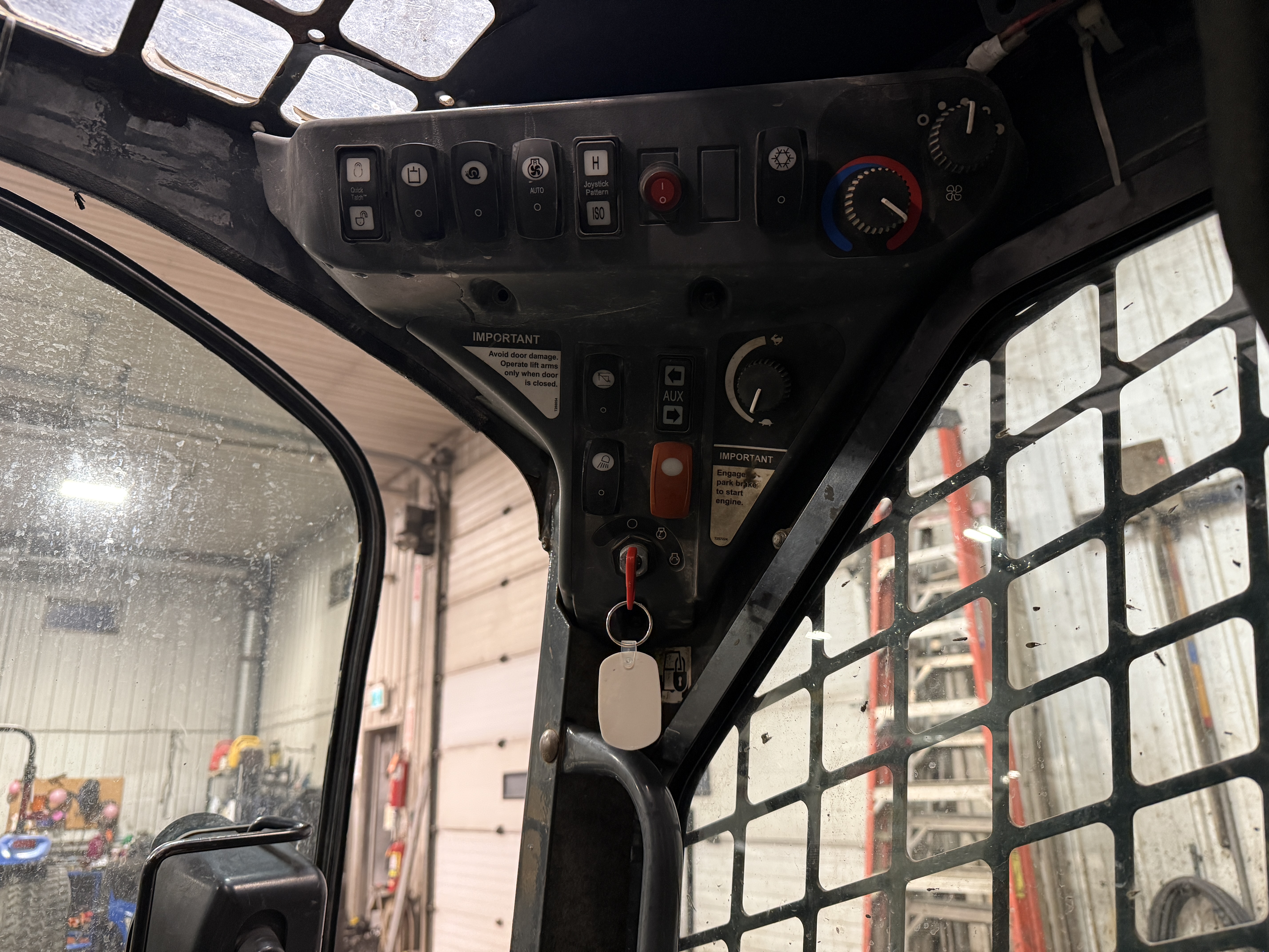 2013 John Deere 323D Compact Track Loader