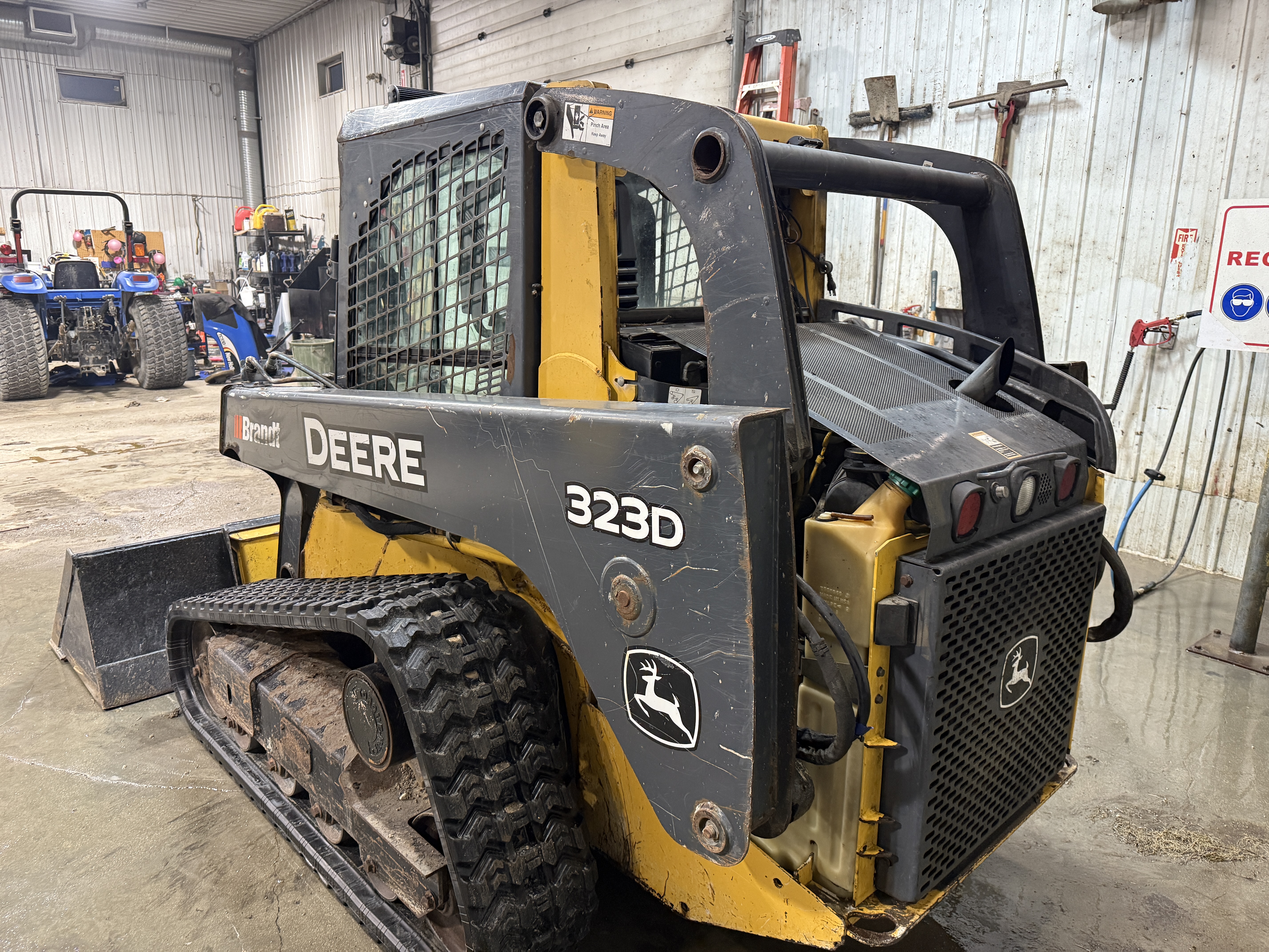 2013 John Deere 323D Compact Track Loader