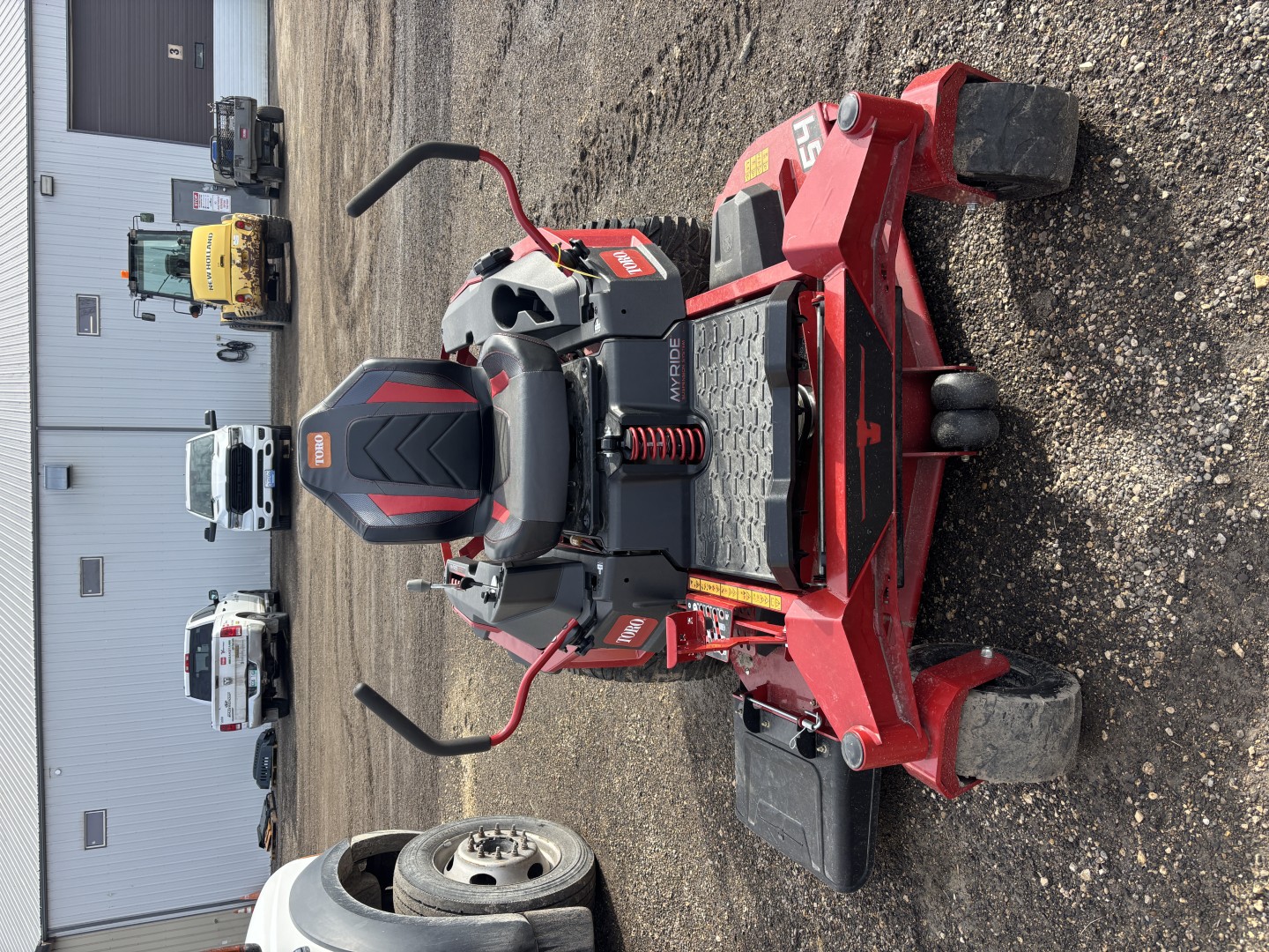 2024 Toro TITAN Mower/Zero Turn
