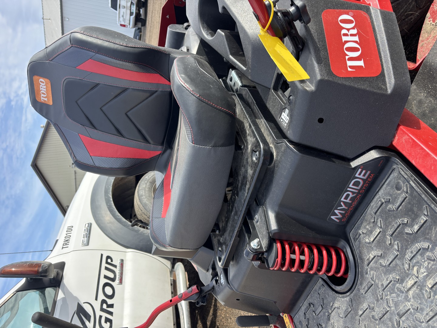 2024 Toro TITAN Mower/Zero Turn