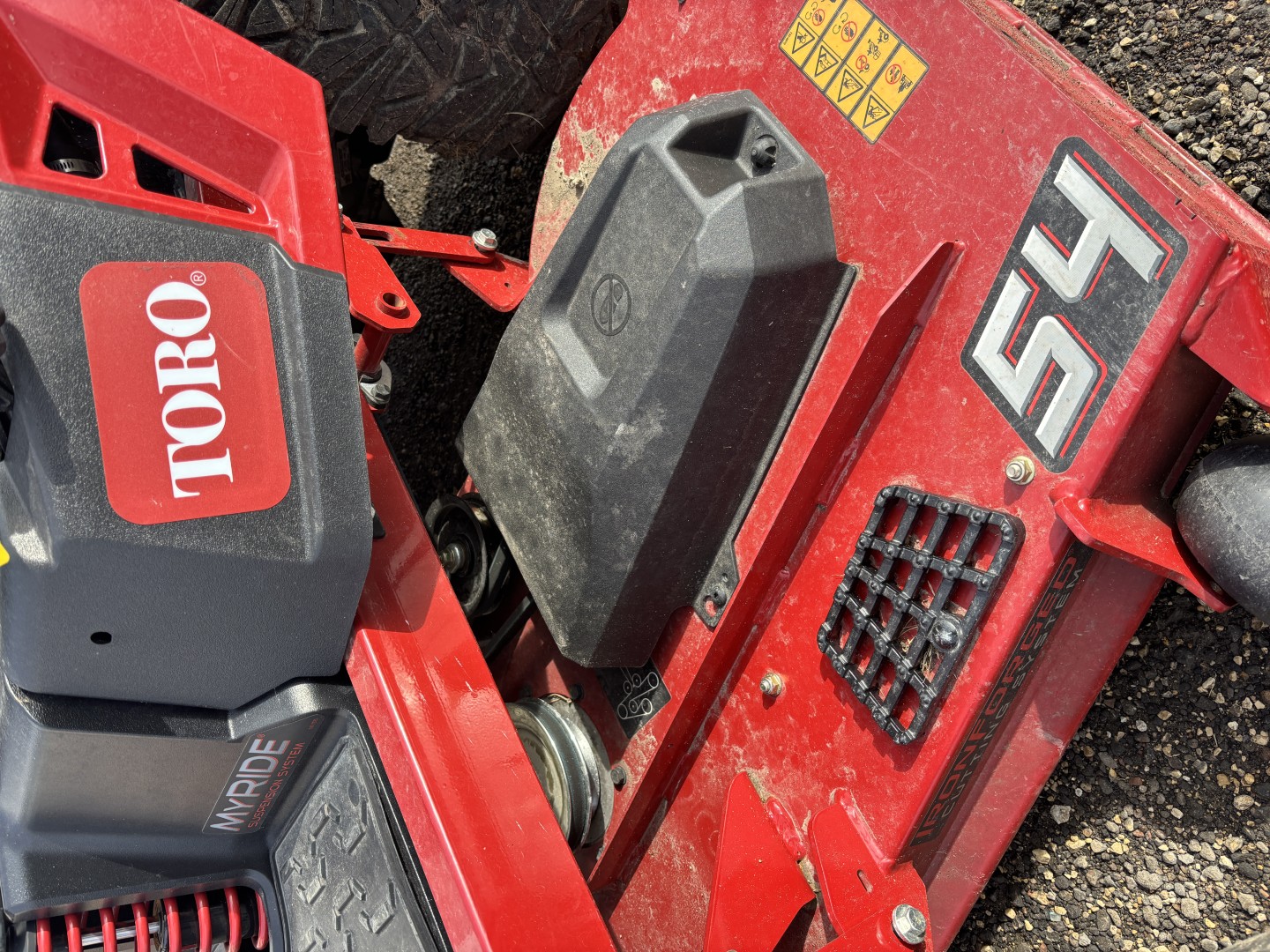 2024 Toro TITAN Mower/Zero Turn