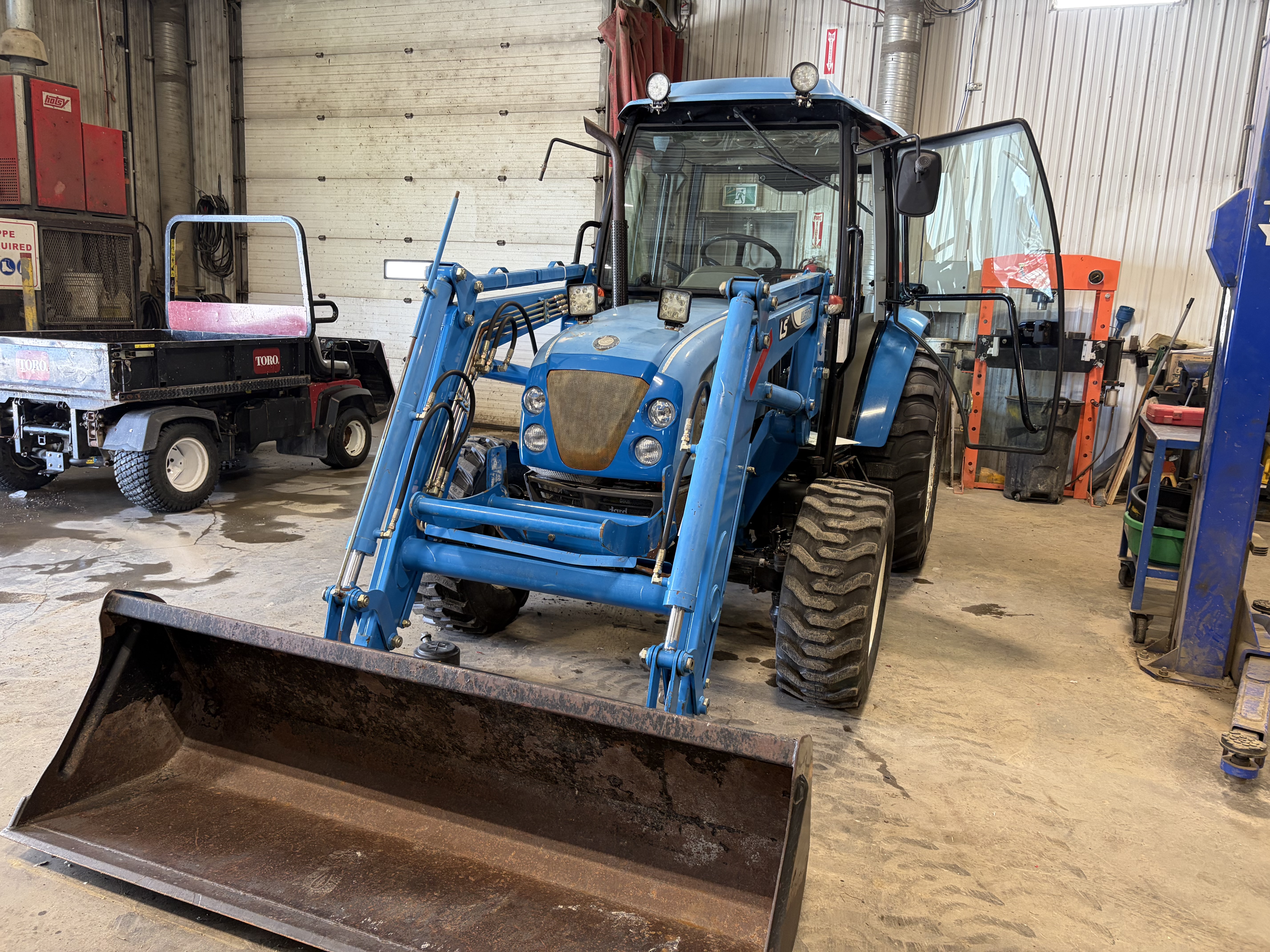 2008 LS Tractor U5020 Tractor