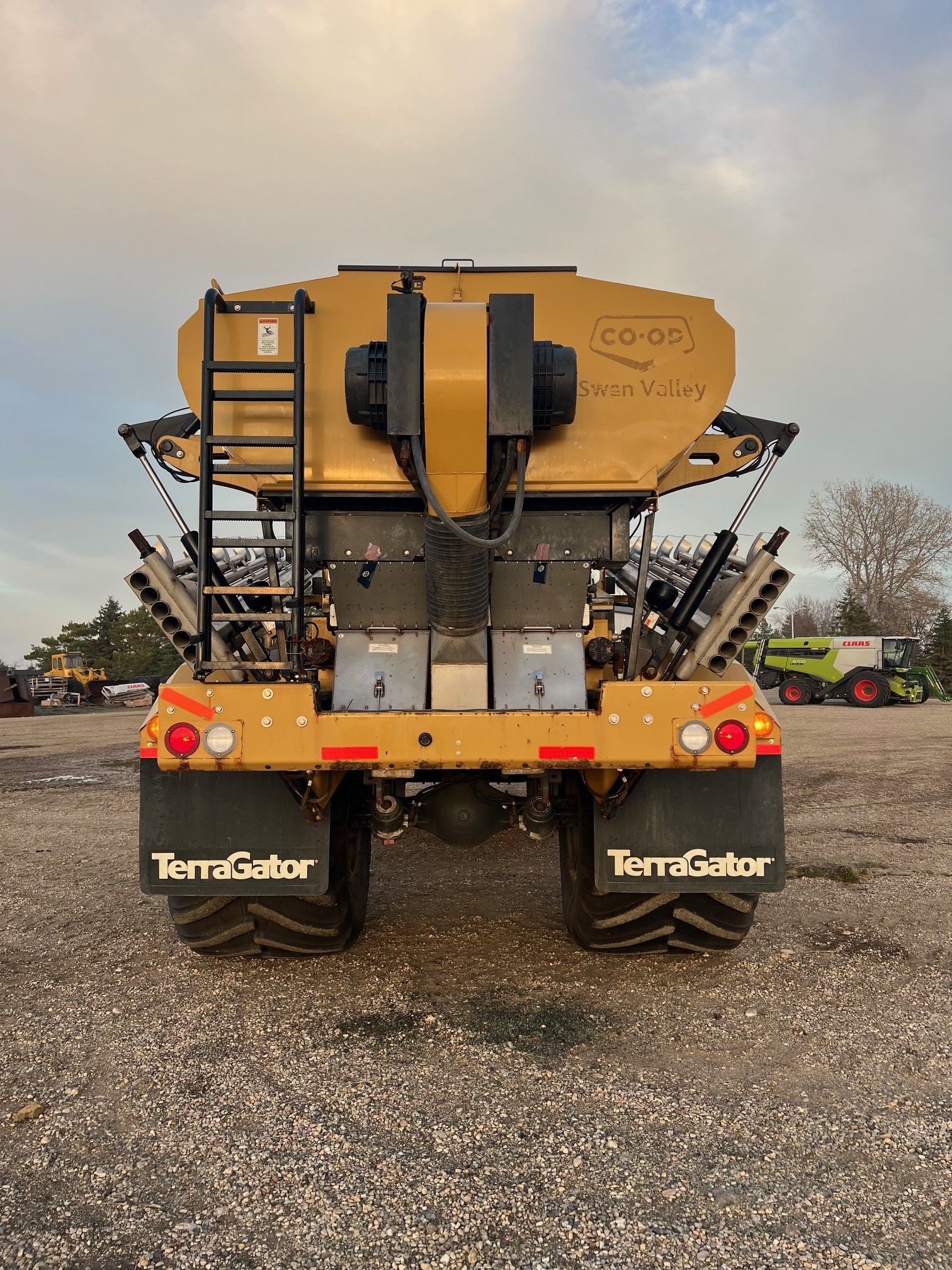 2022 TerraGator TG8400C Floater