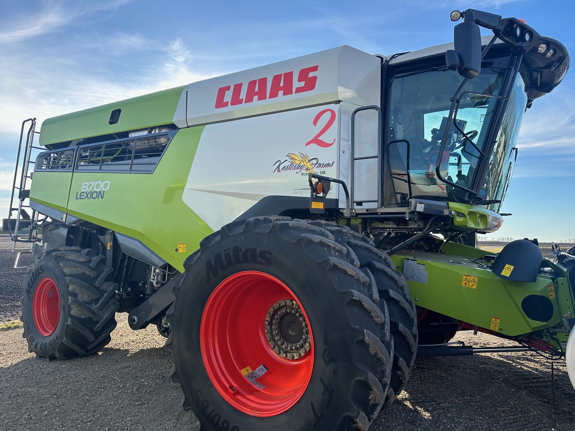 2022 CLAAS 8700 Small Grains Combine