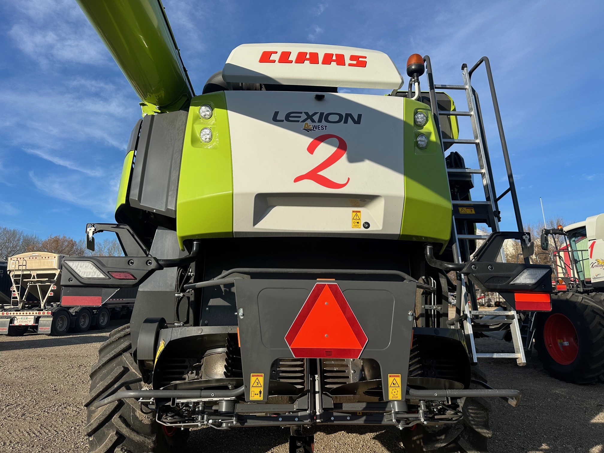 2022 CLAAS 8700 Small Grains Combine