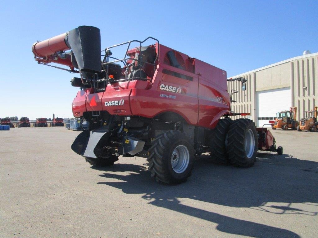 2021 Case 8250 Combine