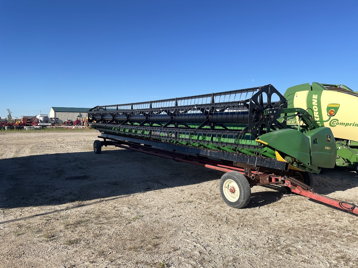 2010 John Deere 635F Header Combine