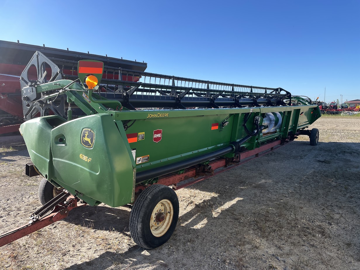 2010 John Deere 635F Header Combine