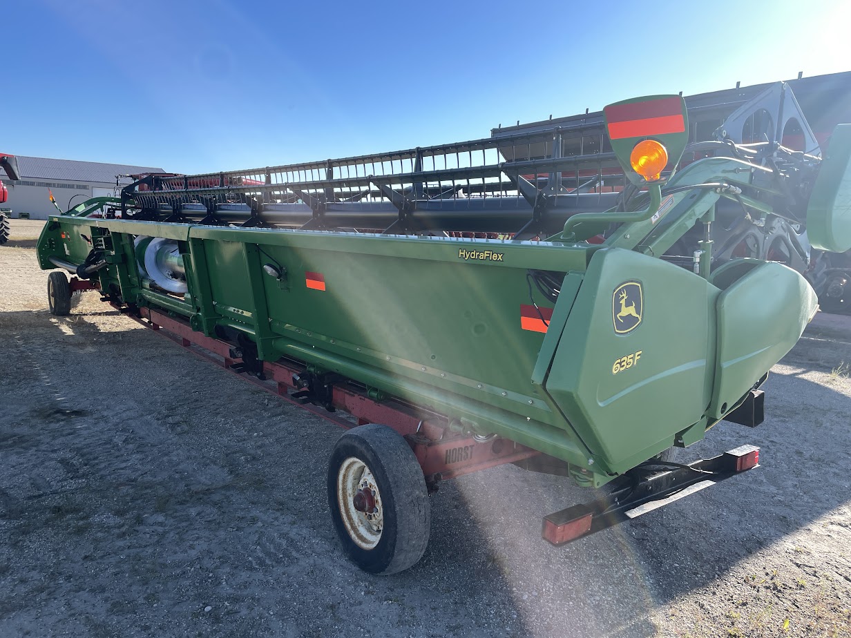 2010 John Deere 635F Header Combine