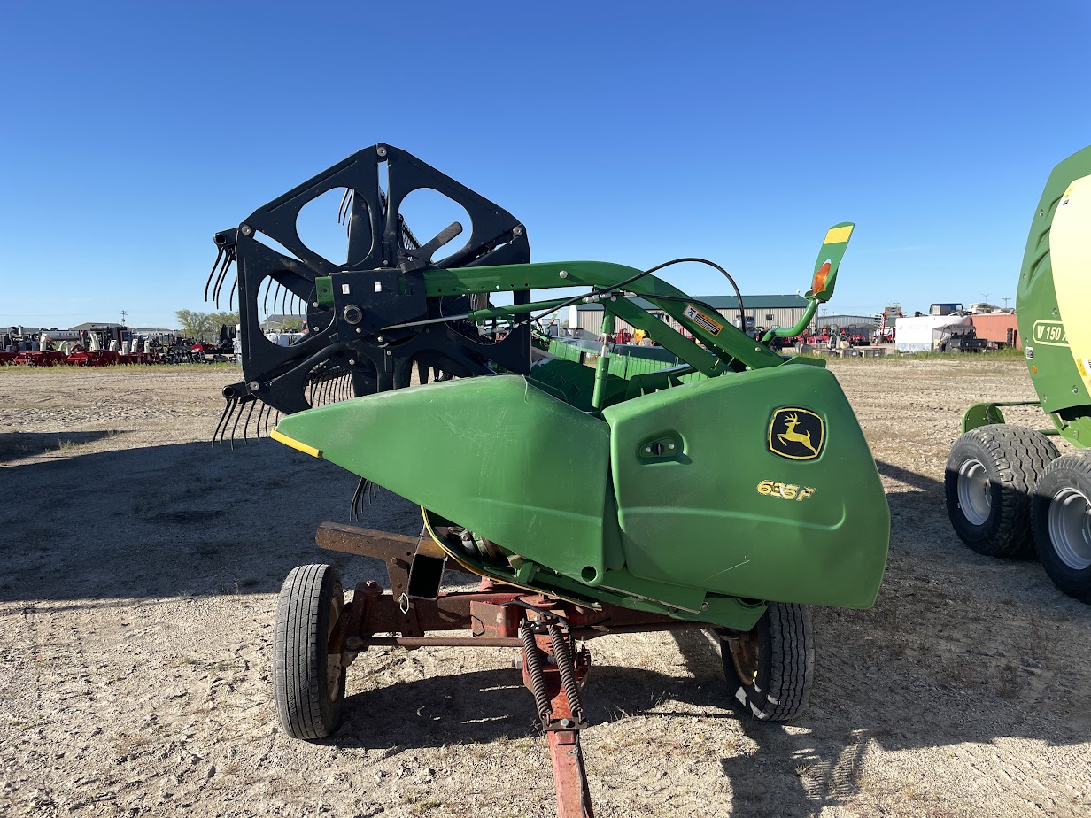 2010 John Deere 635F Header Combine