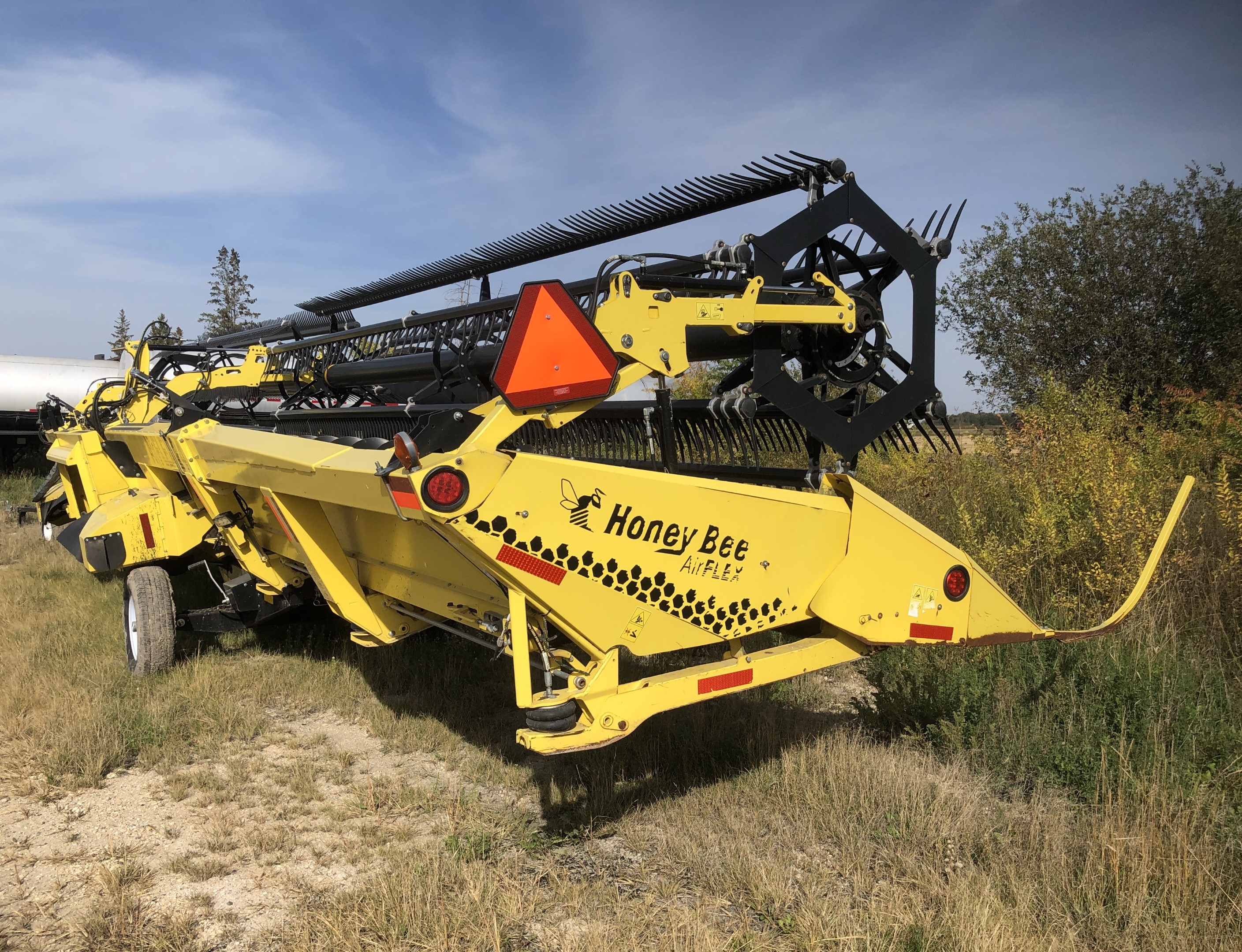 2015 Honey Bee AF245 Header Draper Flex