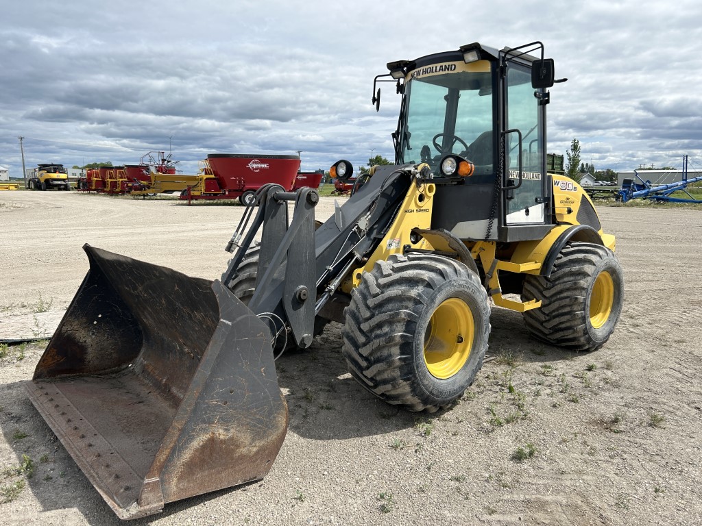 2014 New Holland W80B Compact Utility Loader