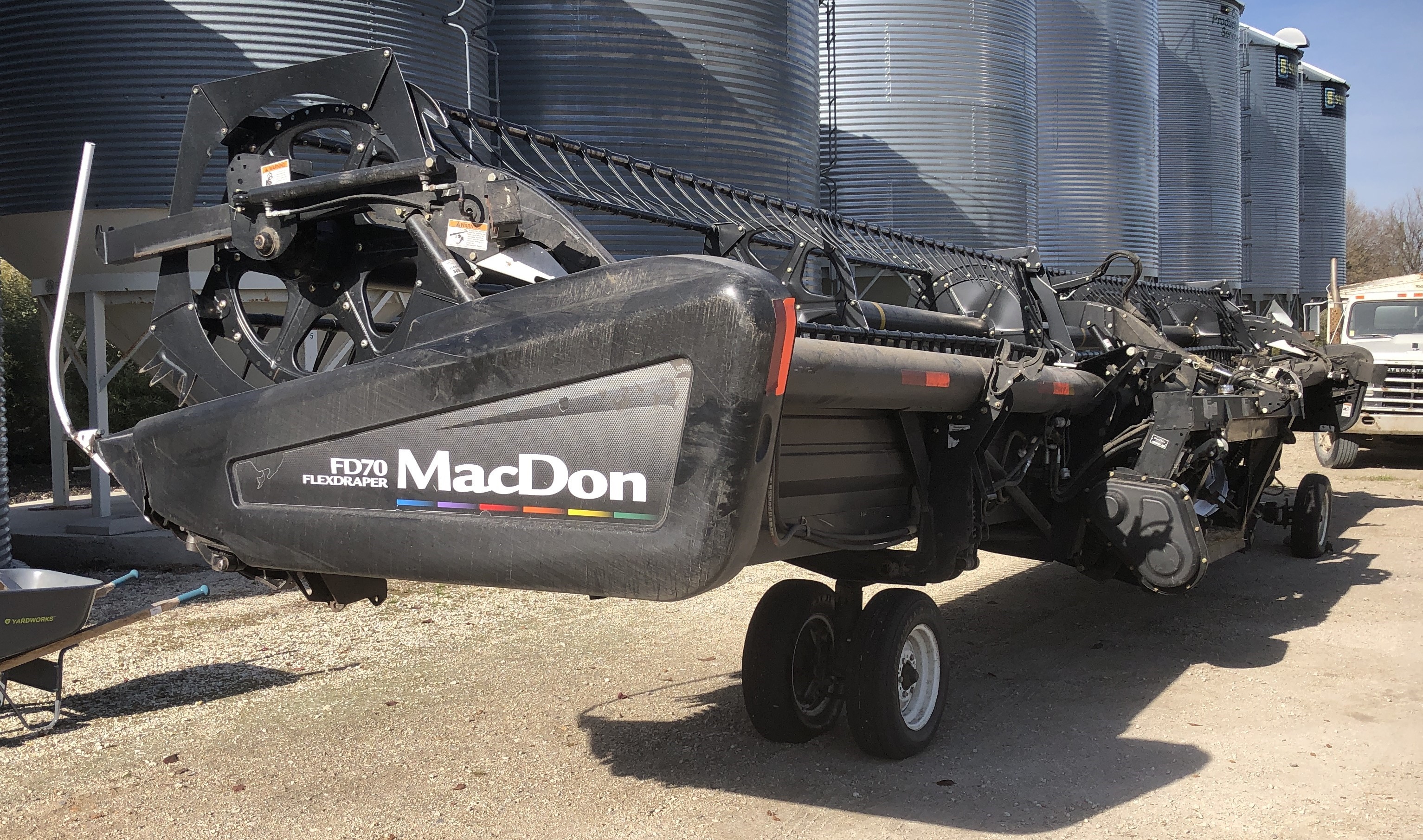 2011 MacDon FD70-40 Header Draper Flex