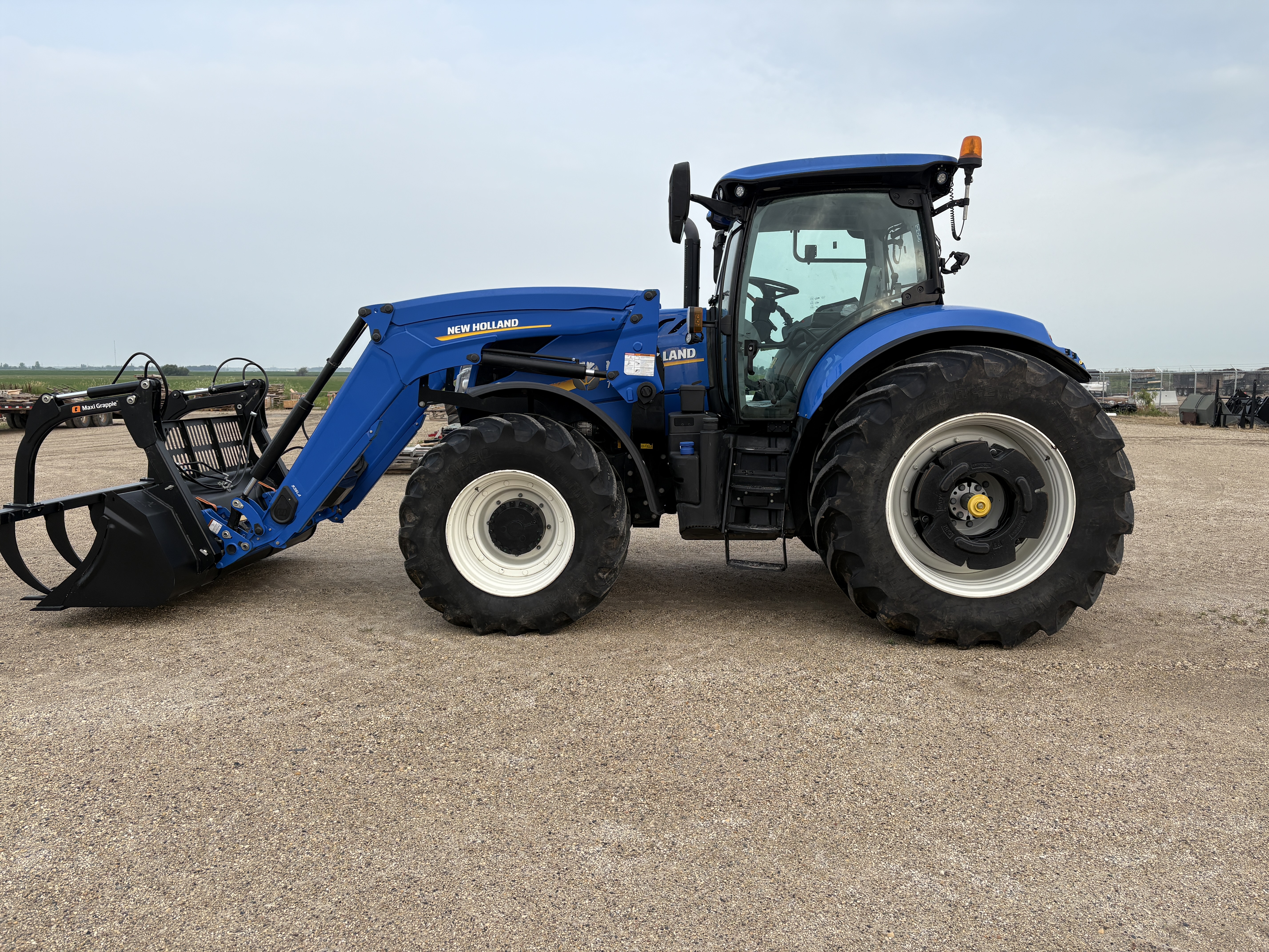 2023 New Holland T7.230 Tractor