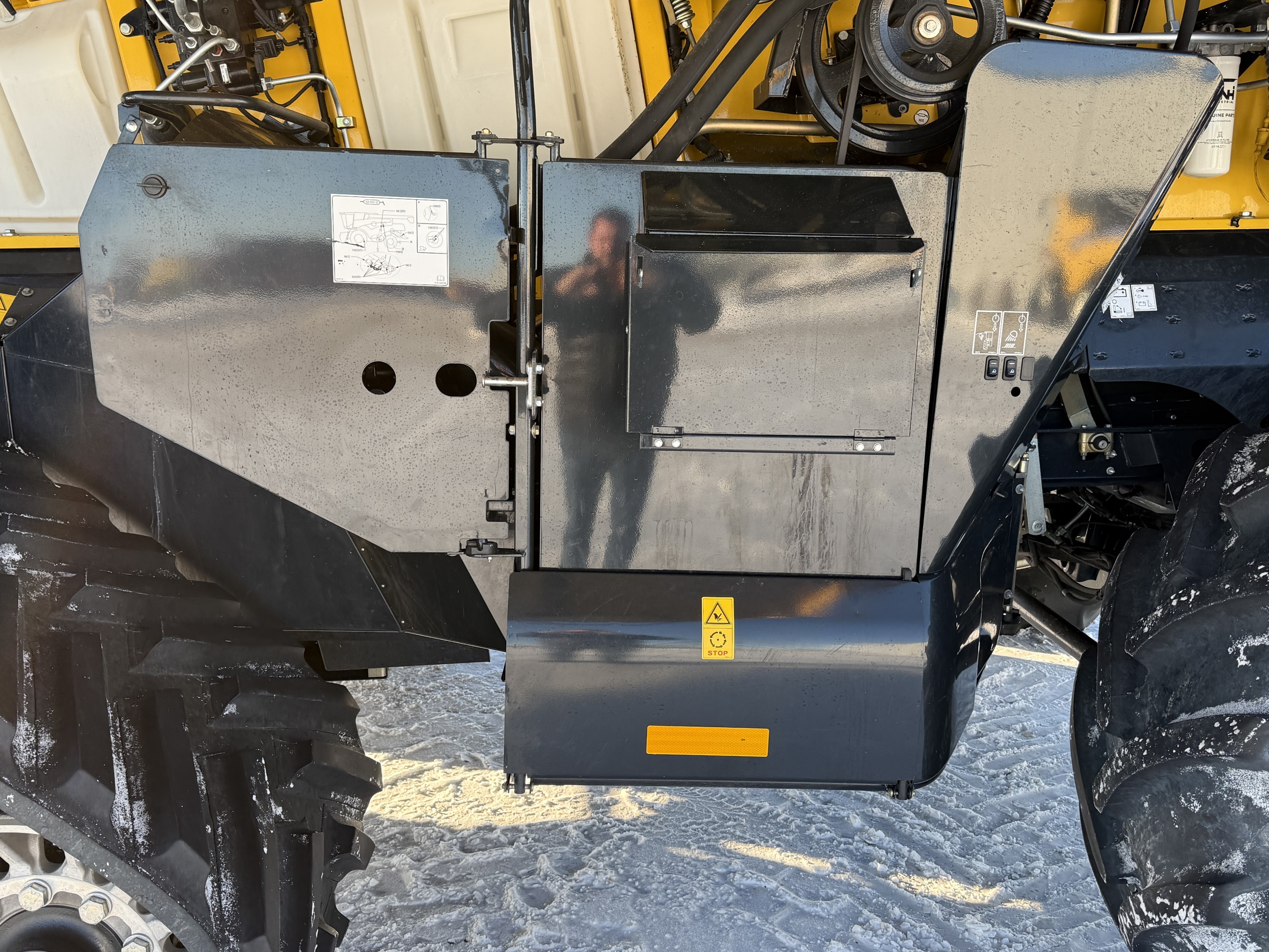 2018 New Holland CR8.90Z Combine