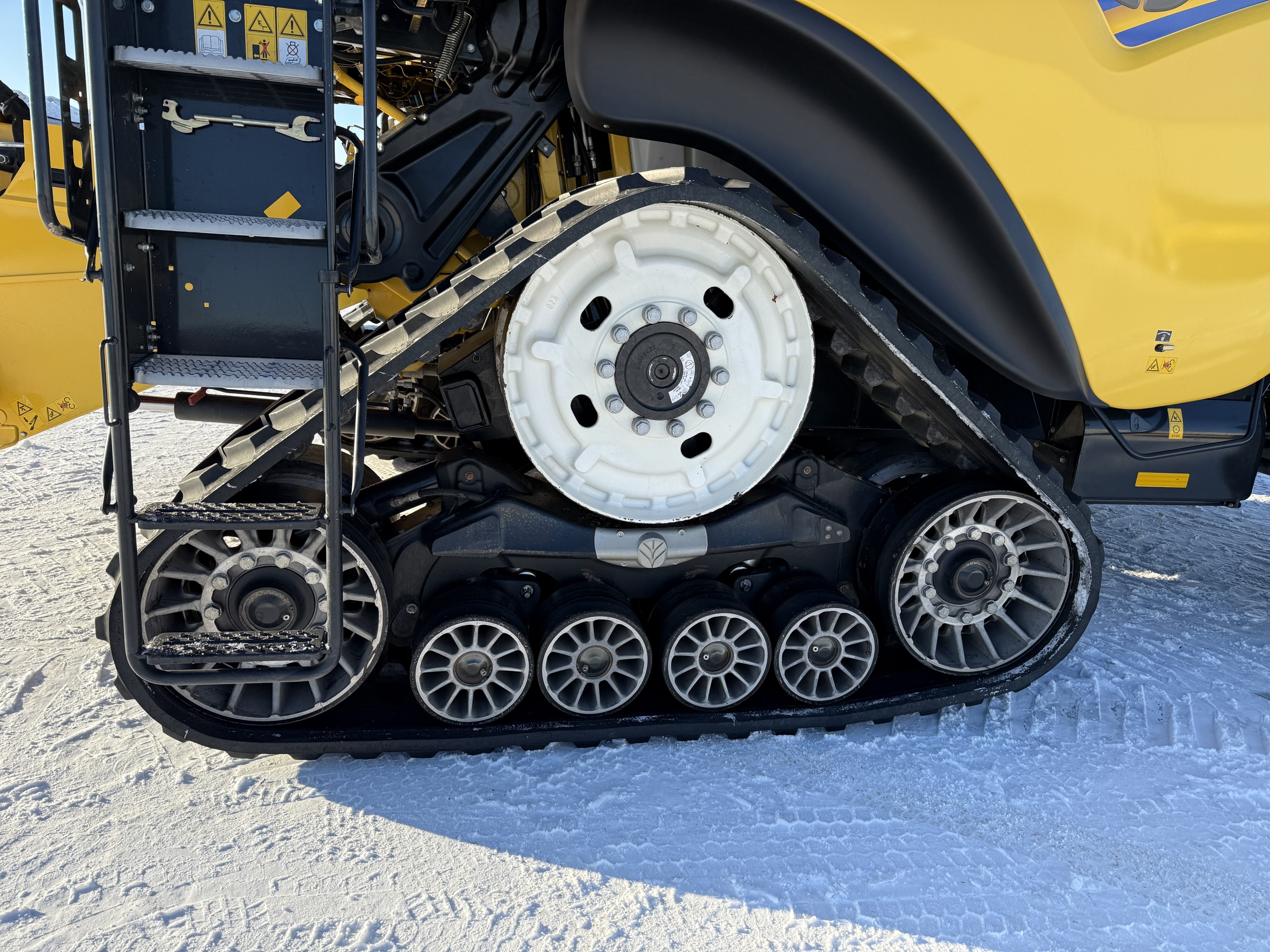 2018 New Holland CR8.90Z Combine