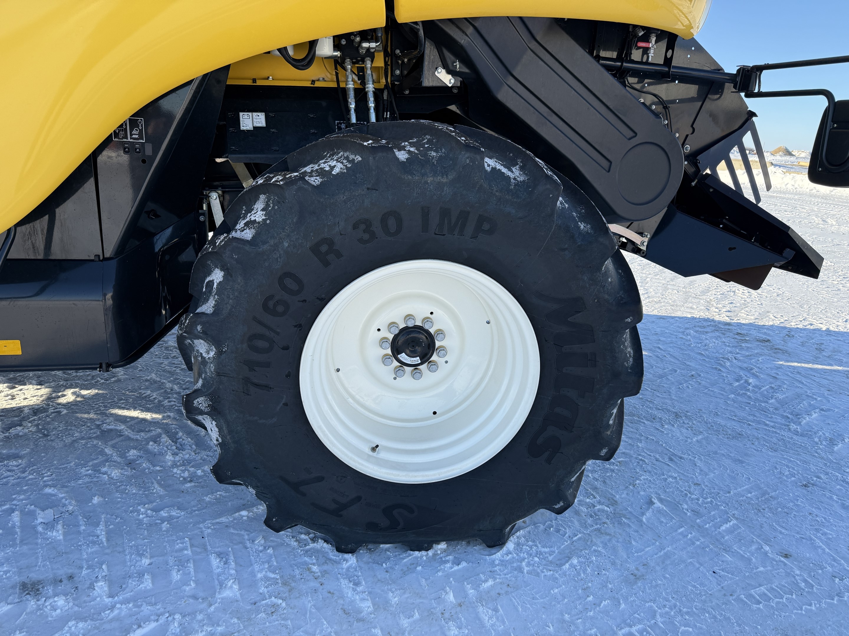 2018 New Holland CR8.90Z Combine