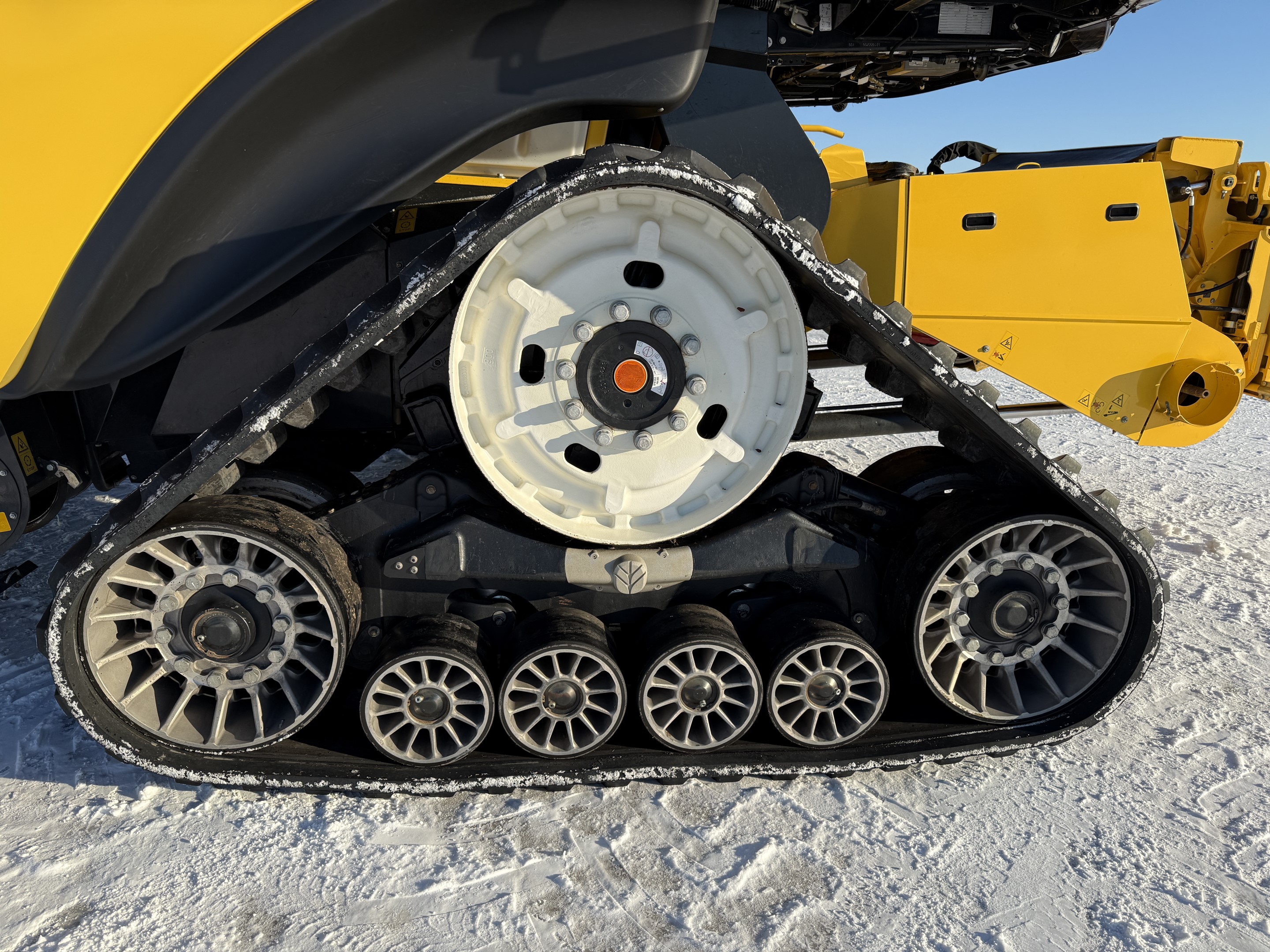 2018 New Holland CR8.90Z Combine