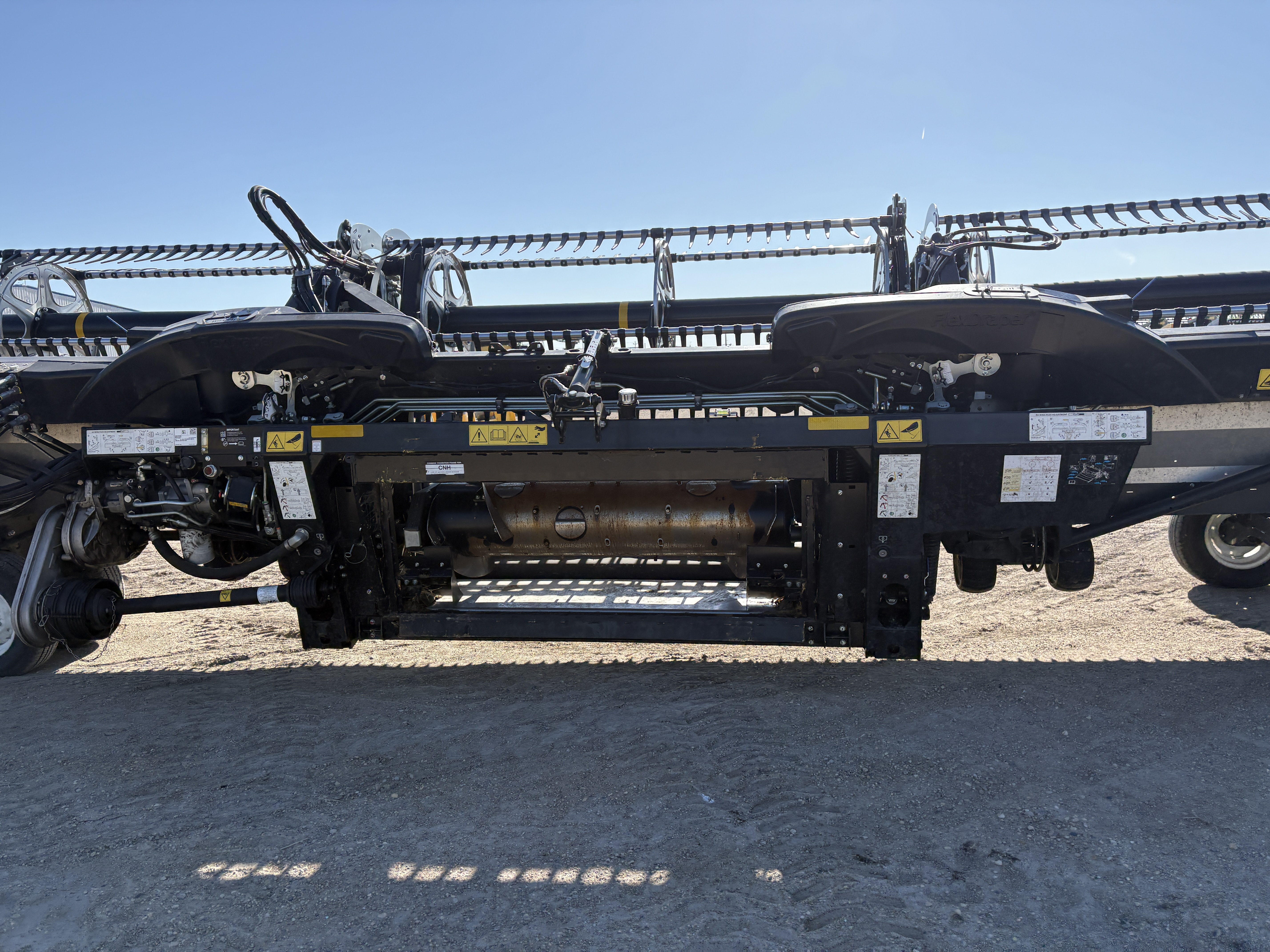 2023 MacDon FD240 Header Draper Flex