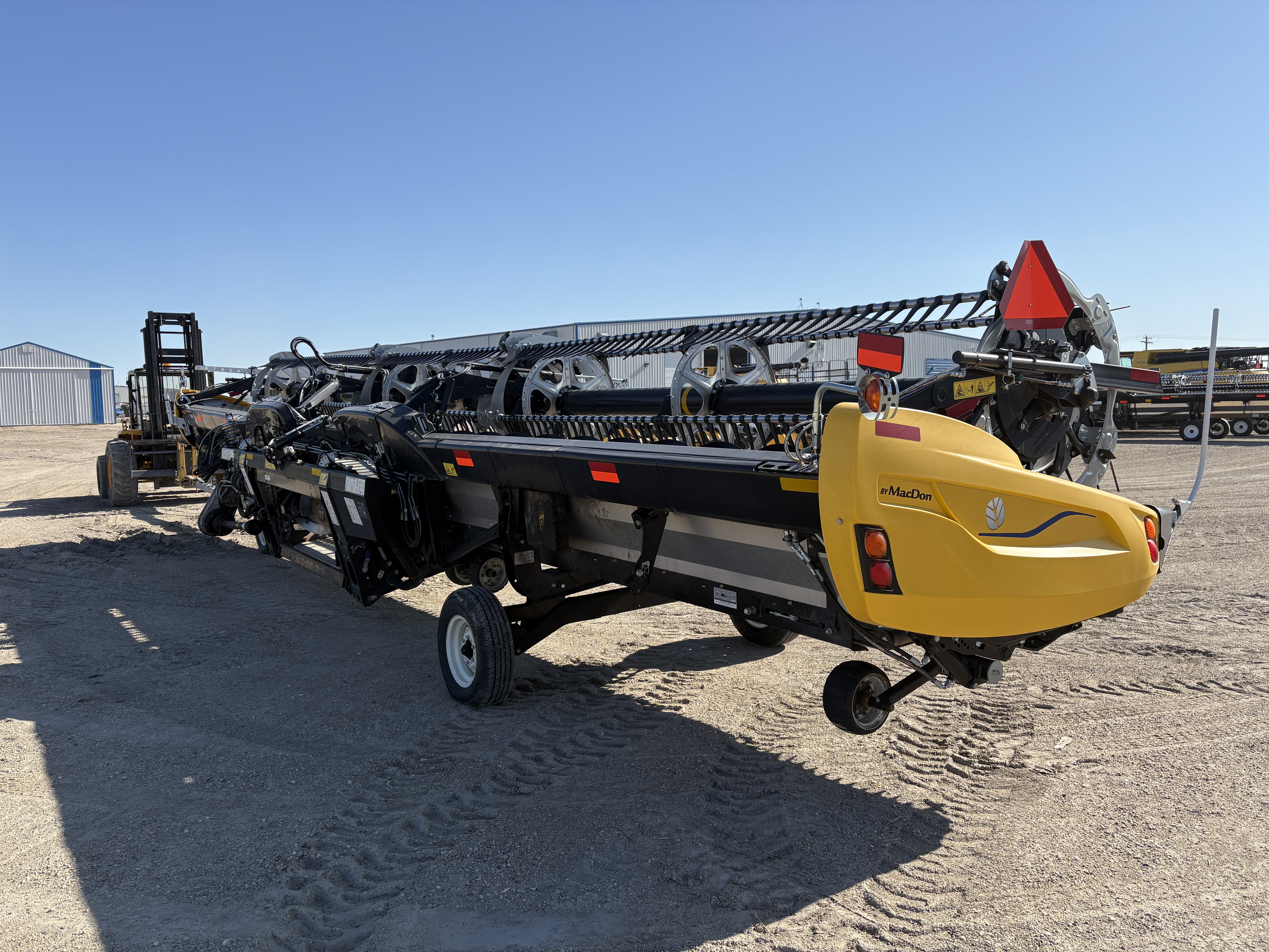 2023 MacDon FD240 Header Draper Flex