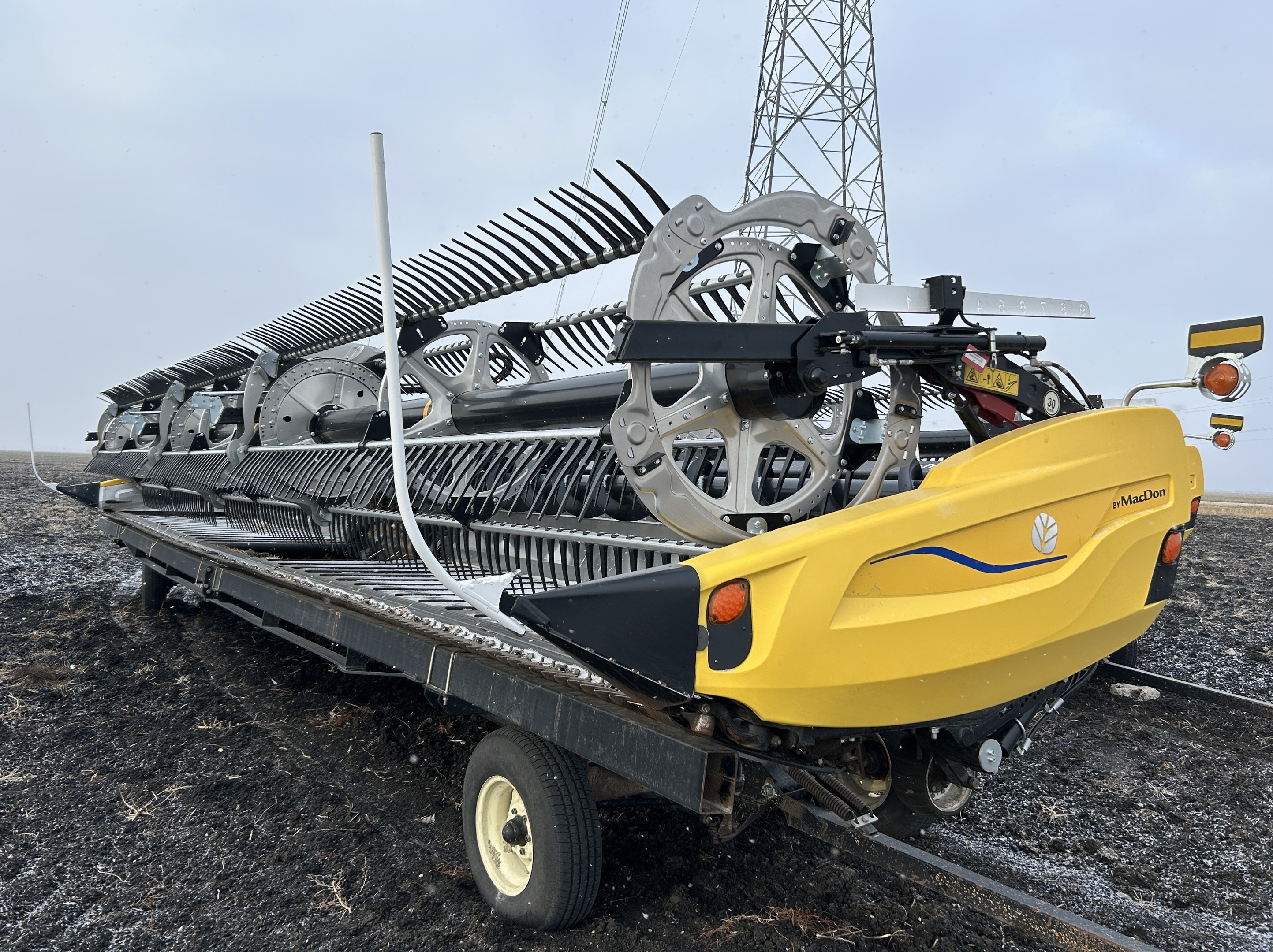 2023 MacDon FD240 Header Draper Flex