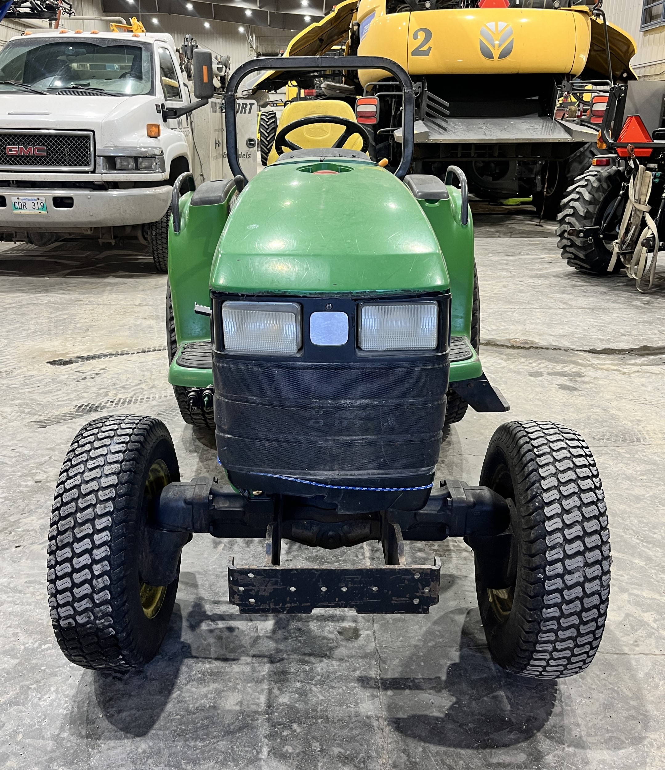 2000 John Deere 4400 Tractor Compact