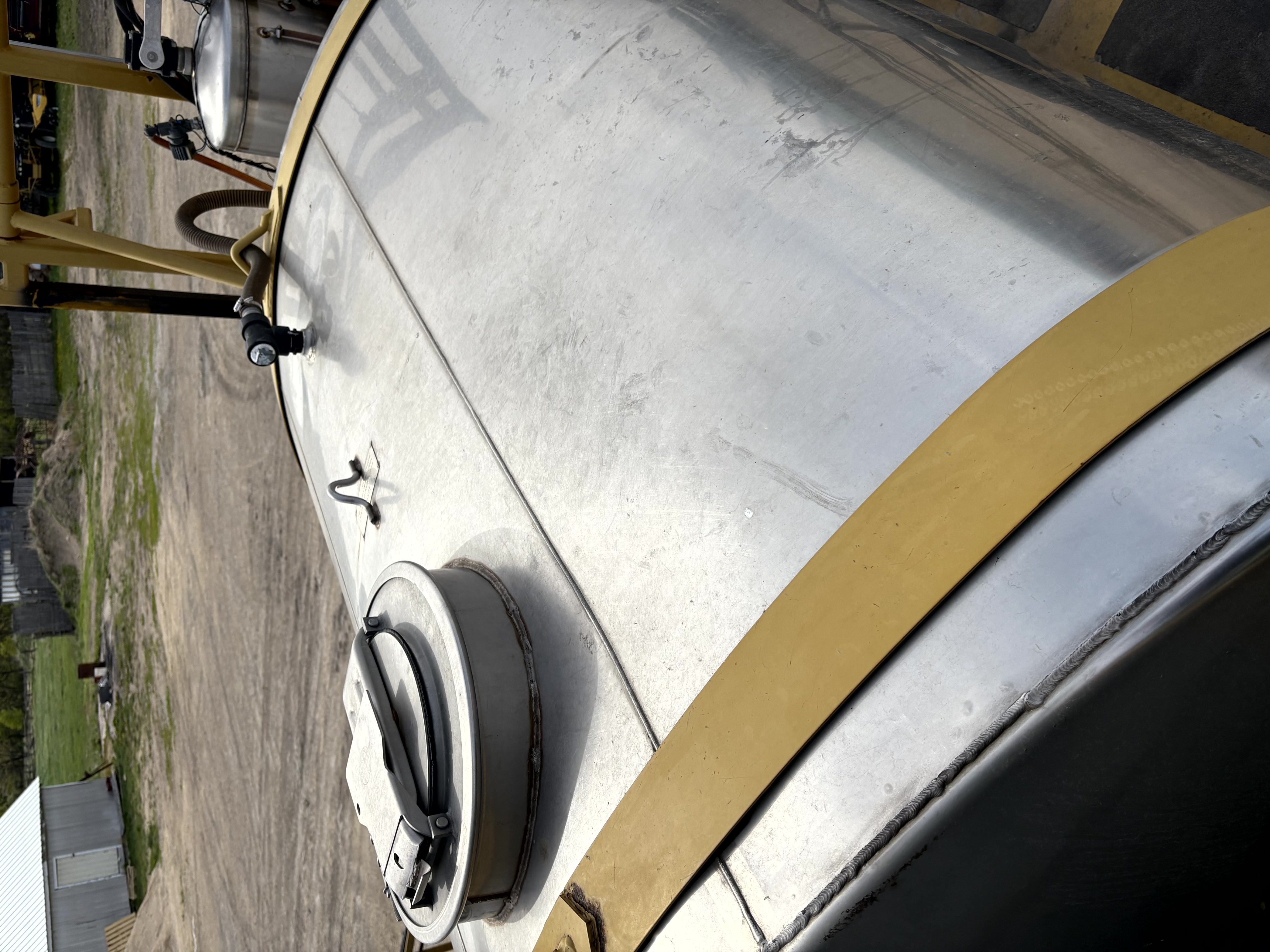 1998 RoGator 854 Sprayer/High Clearance