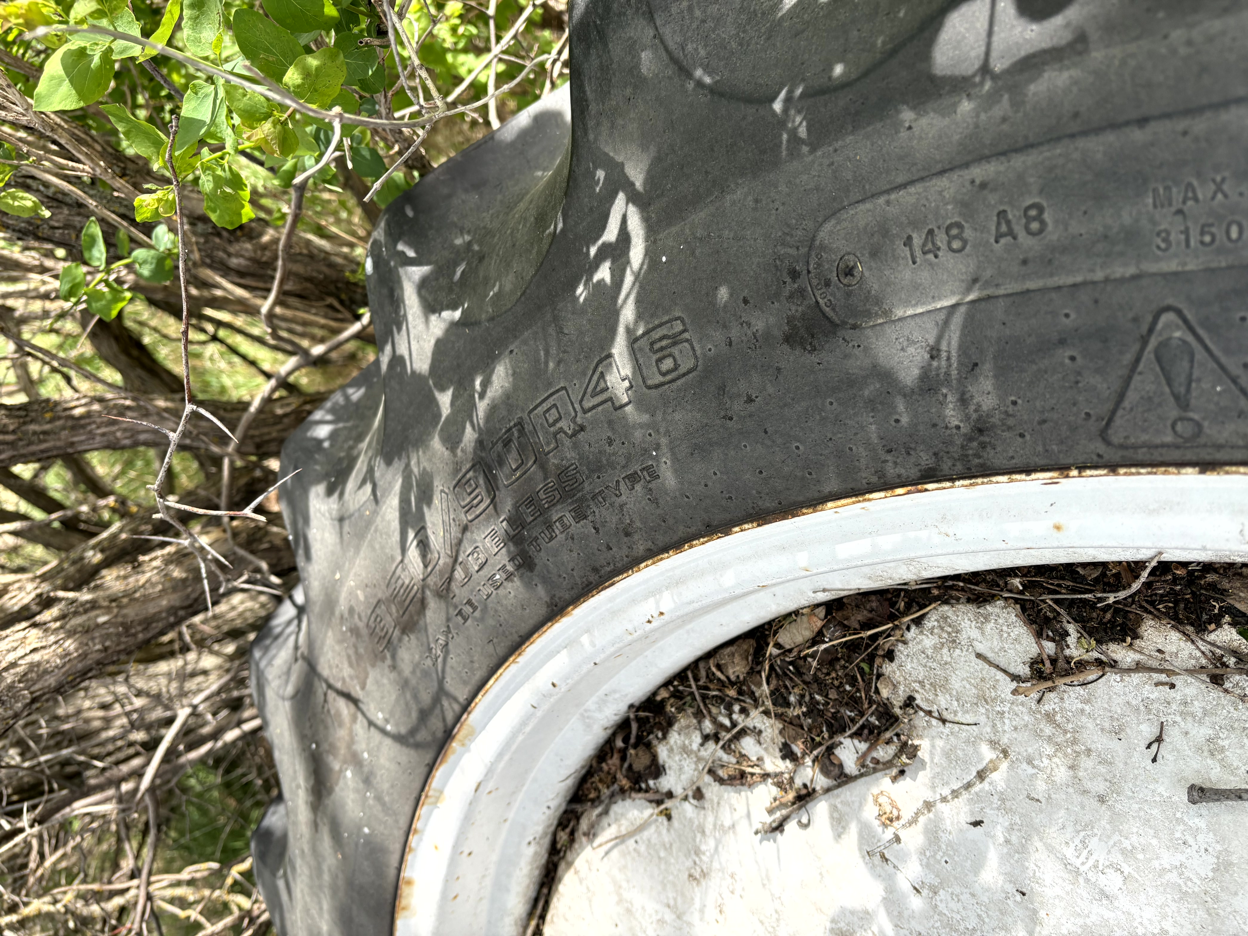 1998 RoGator 854 Sprayer/High Clearance